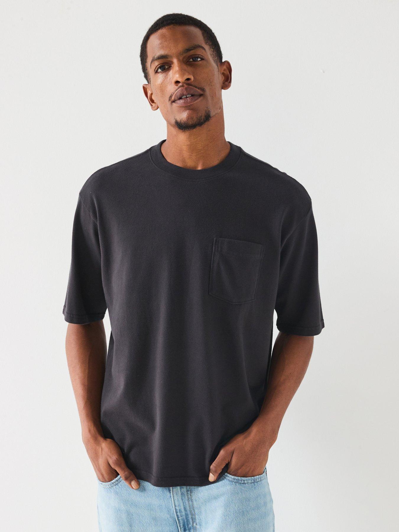  image of levis-short-sleeve-pocket-t-shirt-black