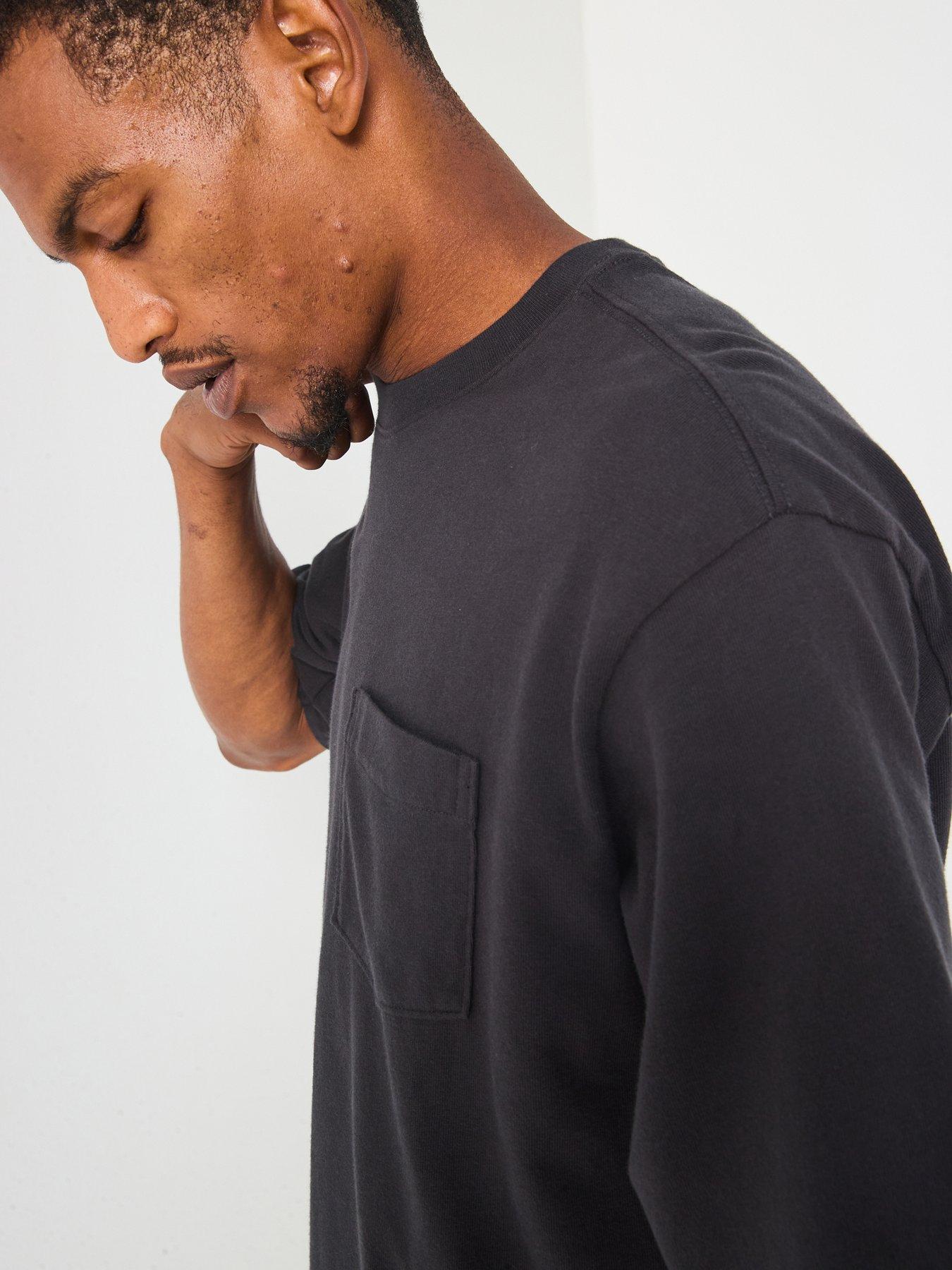  image of levis-short-sleeve-pocket-t-shirt-black