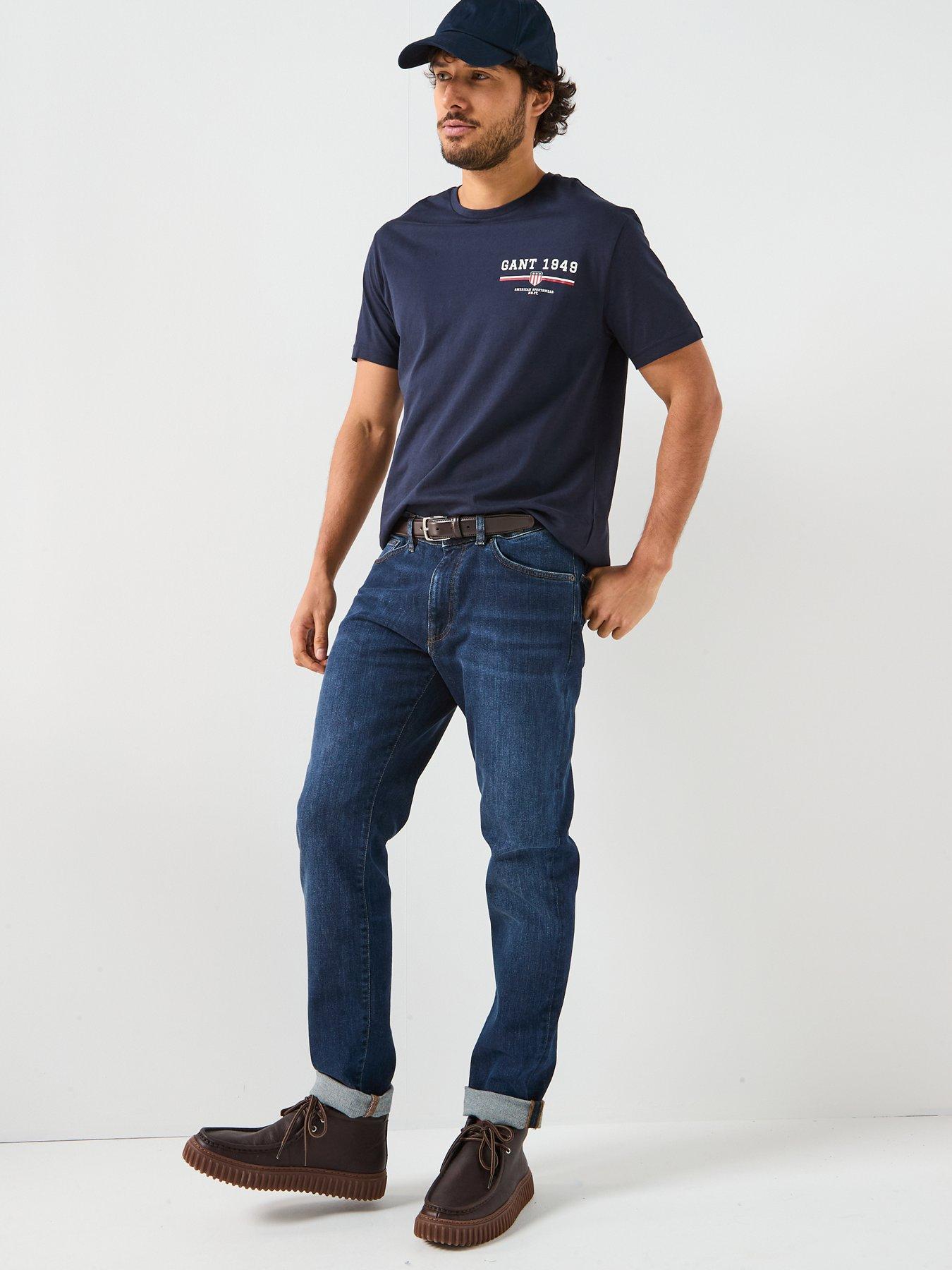 Image 5 of 5 of GANT Small Linear Chest Logo T-Shirt - Navy