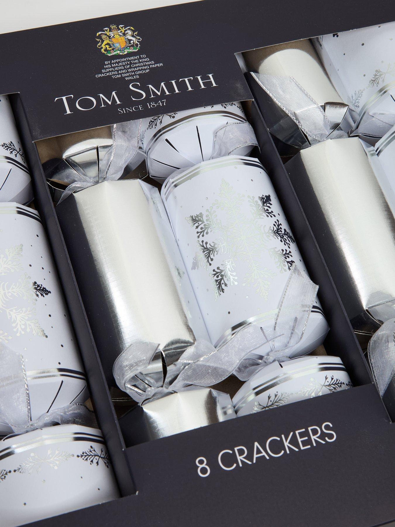Image 6 of 6 of Festive Tom Smith Pack of 8 Silver Deluxe Christmas Crackers
