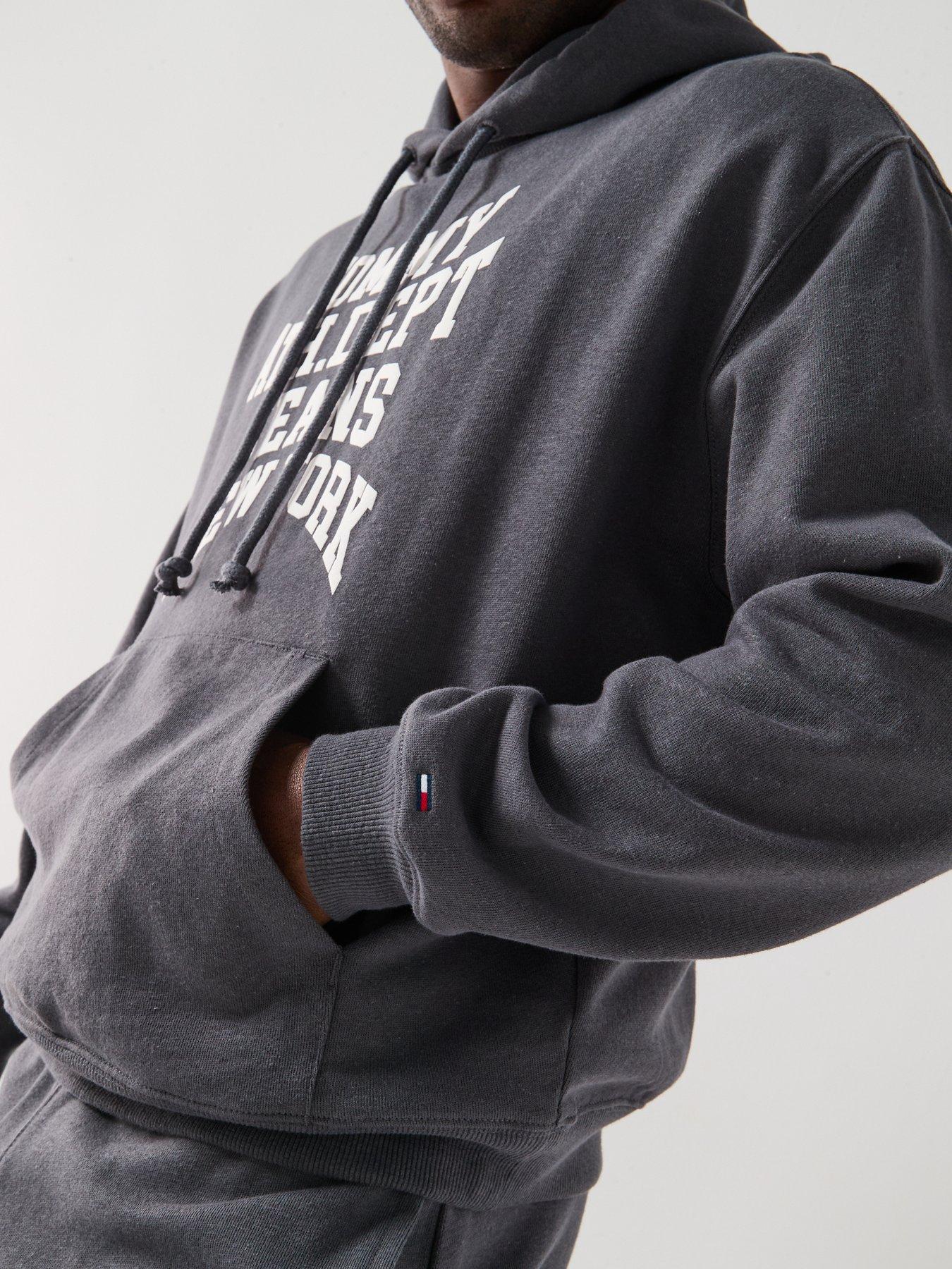 Image 5 of 6 of Tommy Jeans 90s Boxy Varsity Hoodie - Black