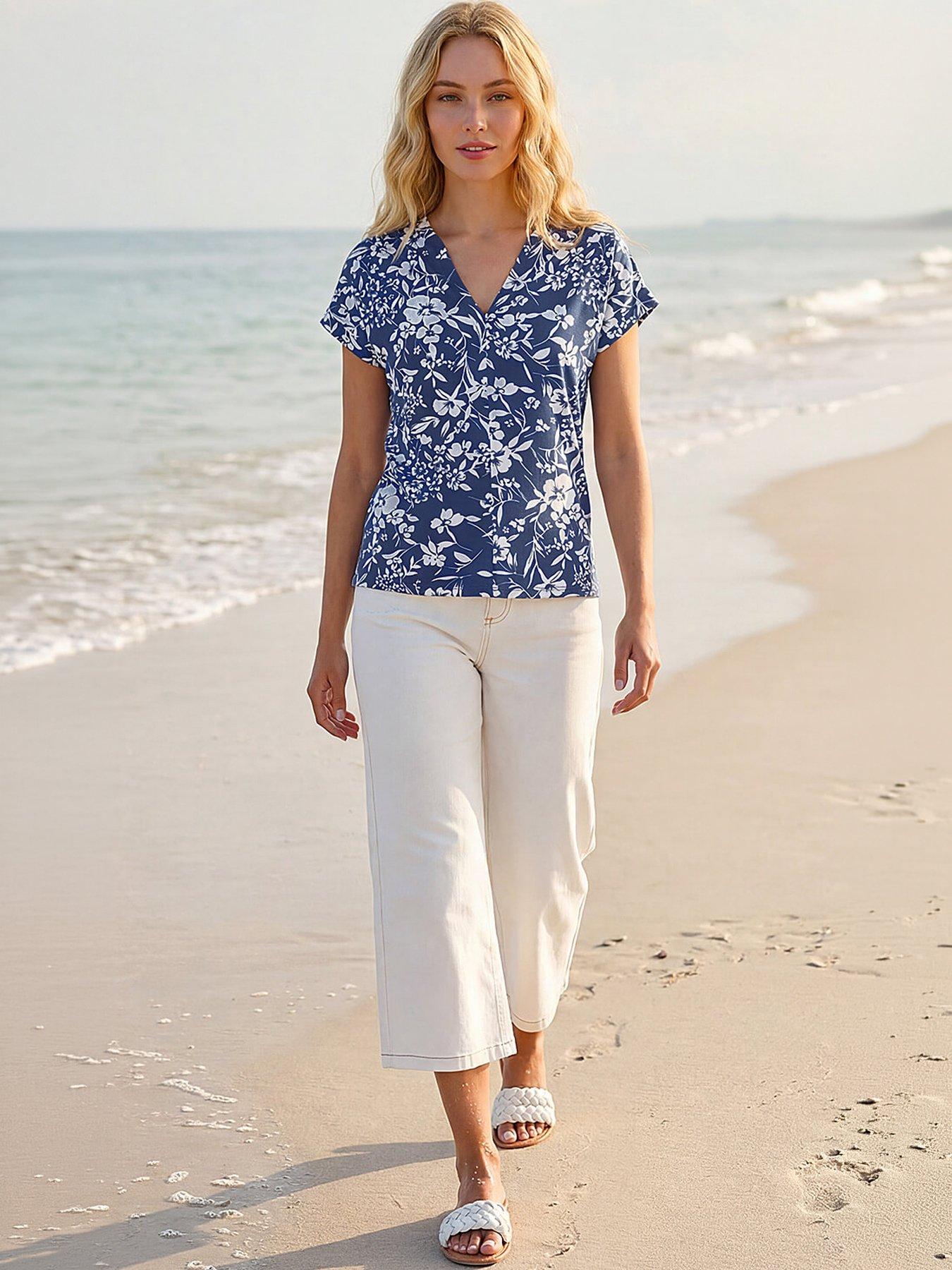Roman Floral Notch Neck T-shirt - Navy
