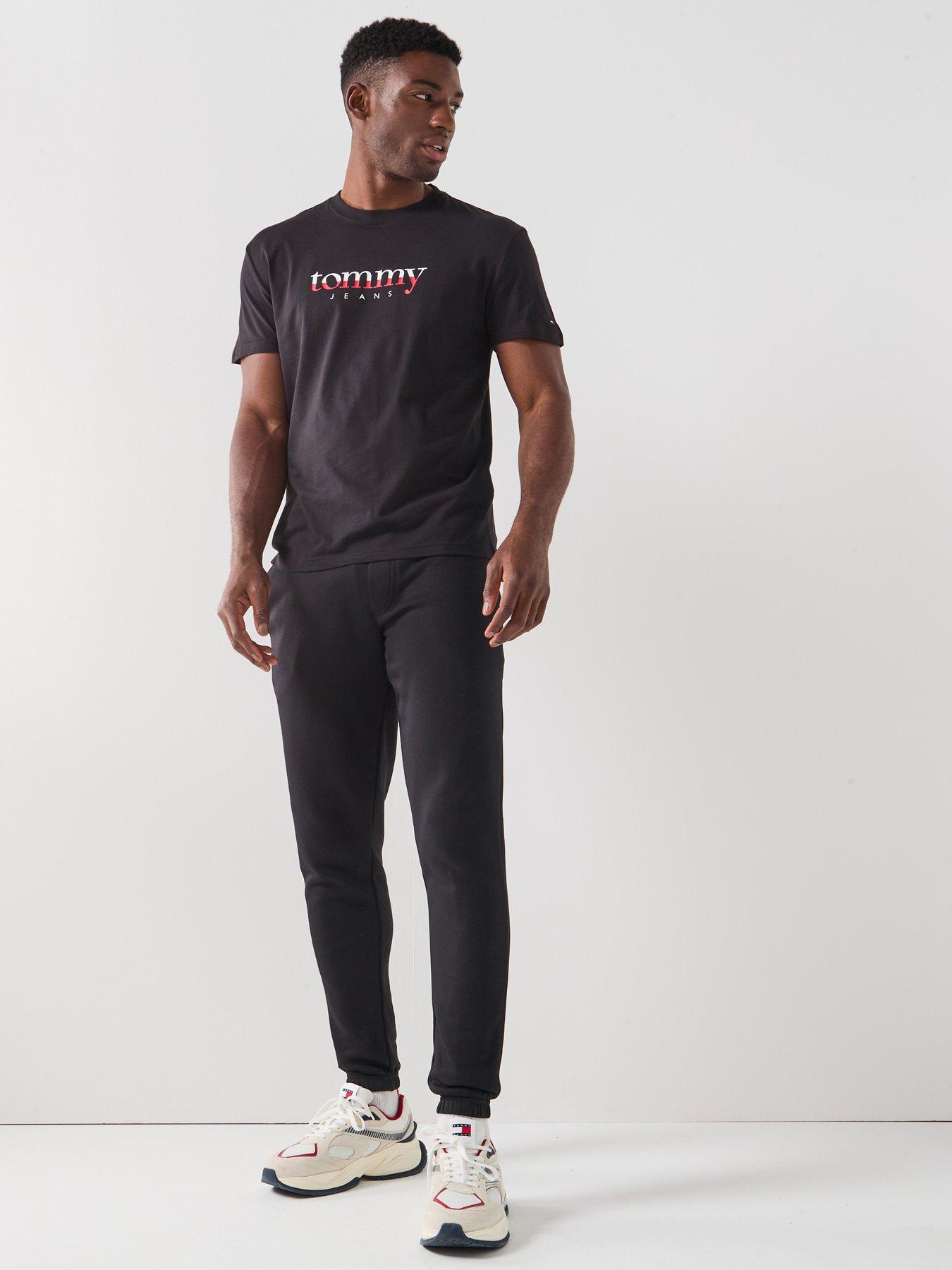 Image 3 of 5 of Tommy Jeans Chest Logo T-Shirt - Black