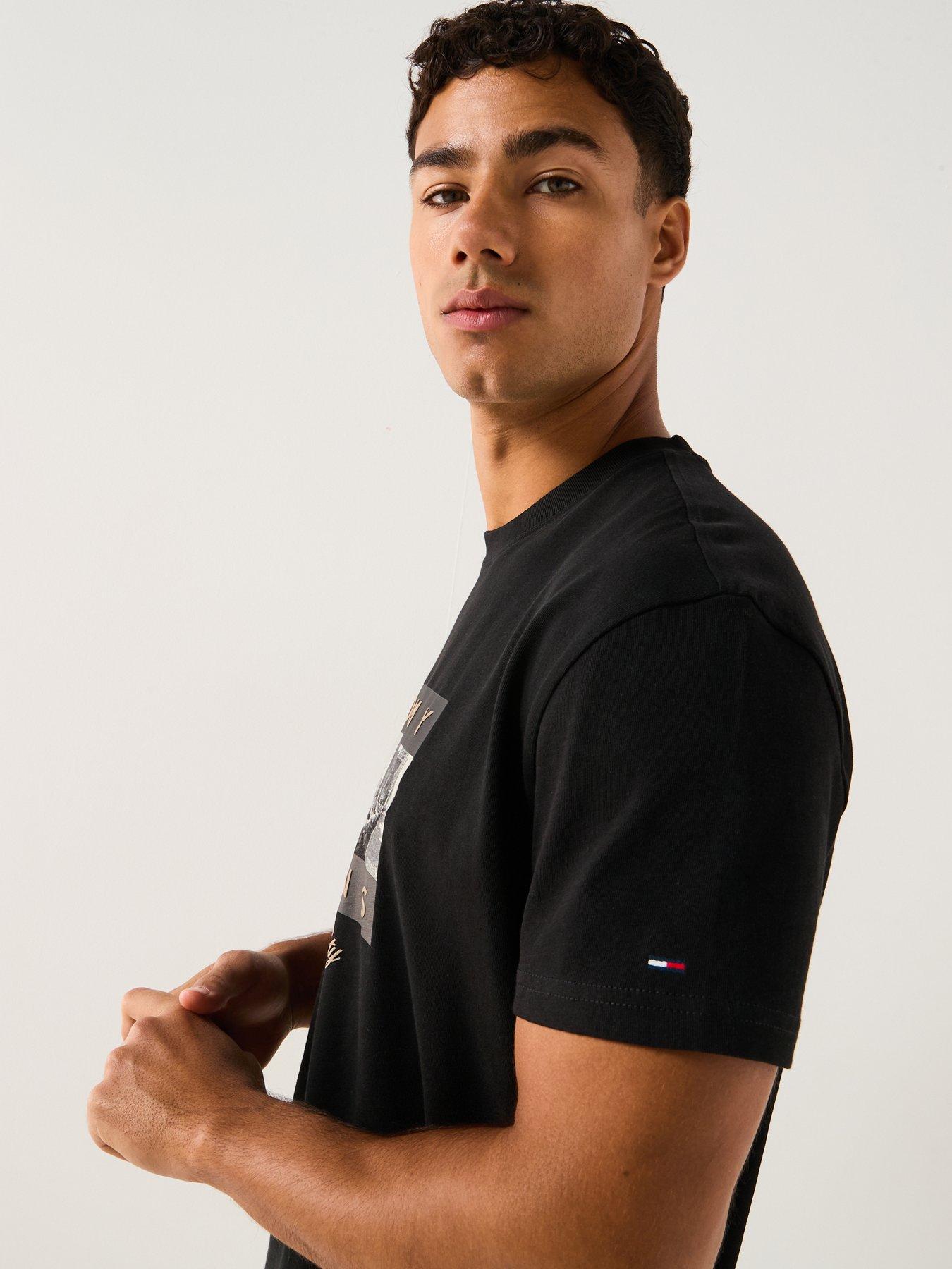  image of tommy-jeans-regular-photo-flag-t-shirt-black