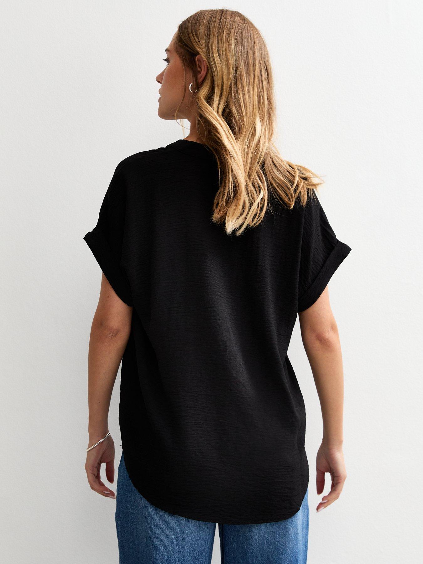 Image 2 of 4 of New Look Crinkle V-Neck Top - Black