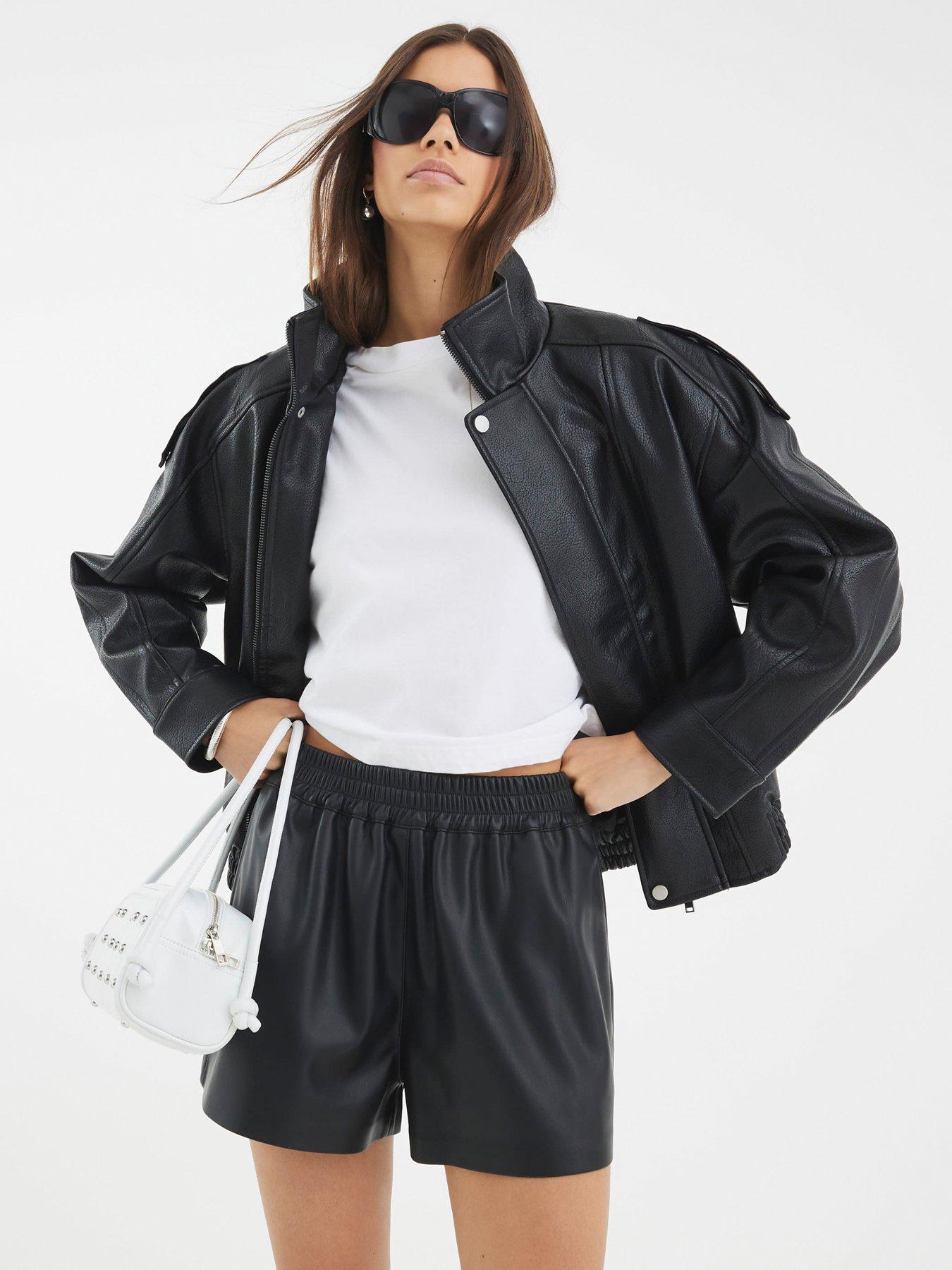 undefined Elasticated Pu Short - Black