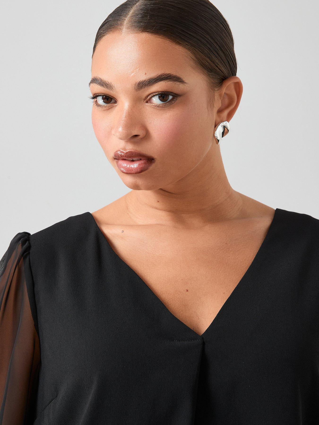  image of the-very-collection-curve-bow-back-top-black