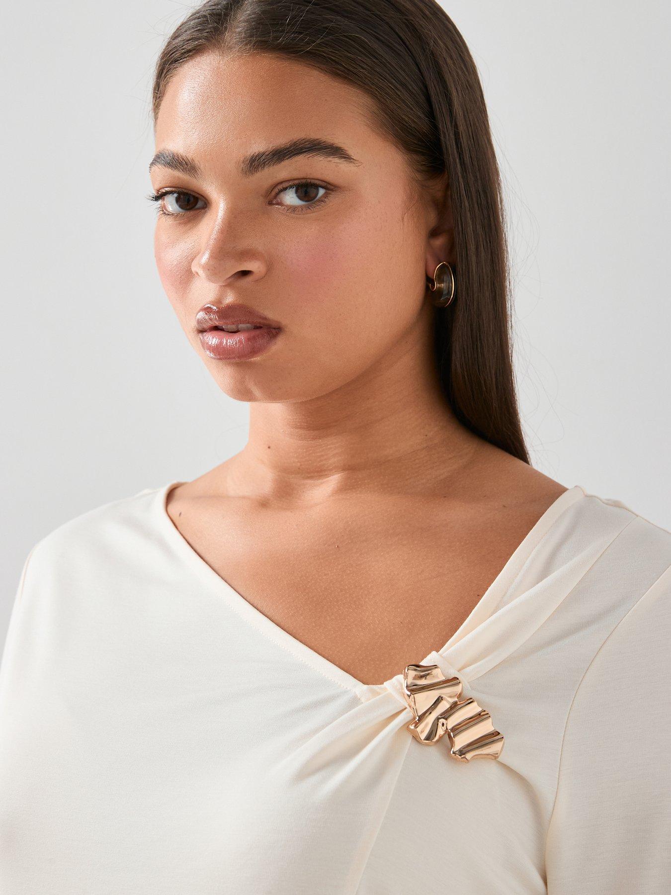 Image 3 of 6 of The Very Collection Curve Gold Trim Asymmetric Neck Top - Cream