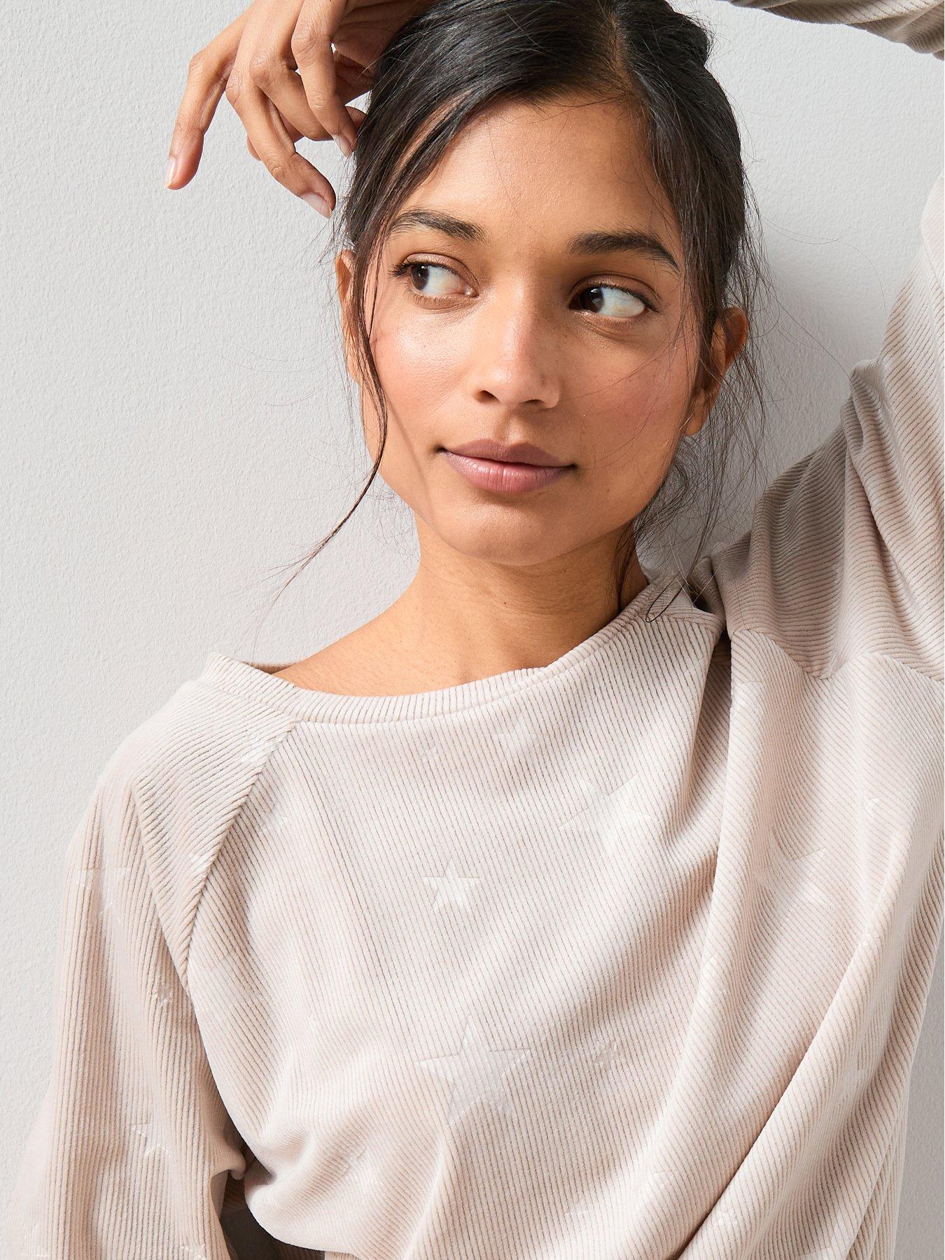 Image 5 of 7 of The Very Collection Carved Star Ribbed Loungewear Set - Cream