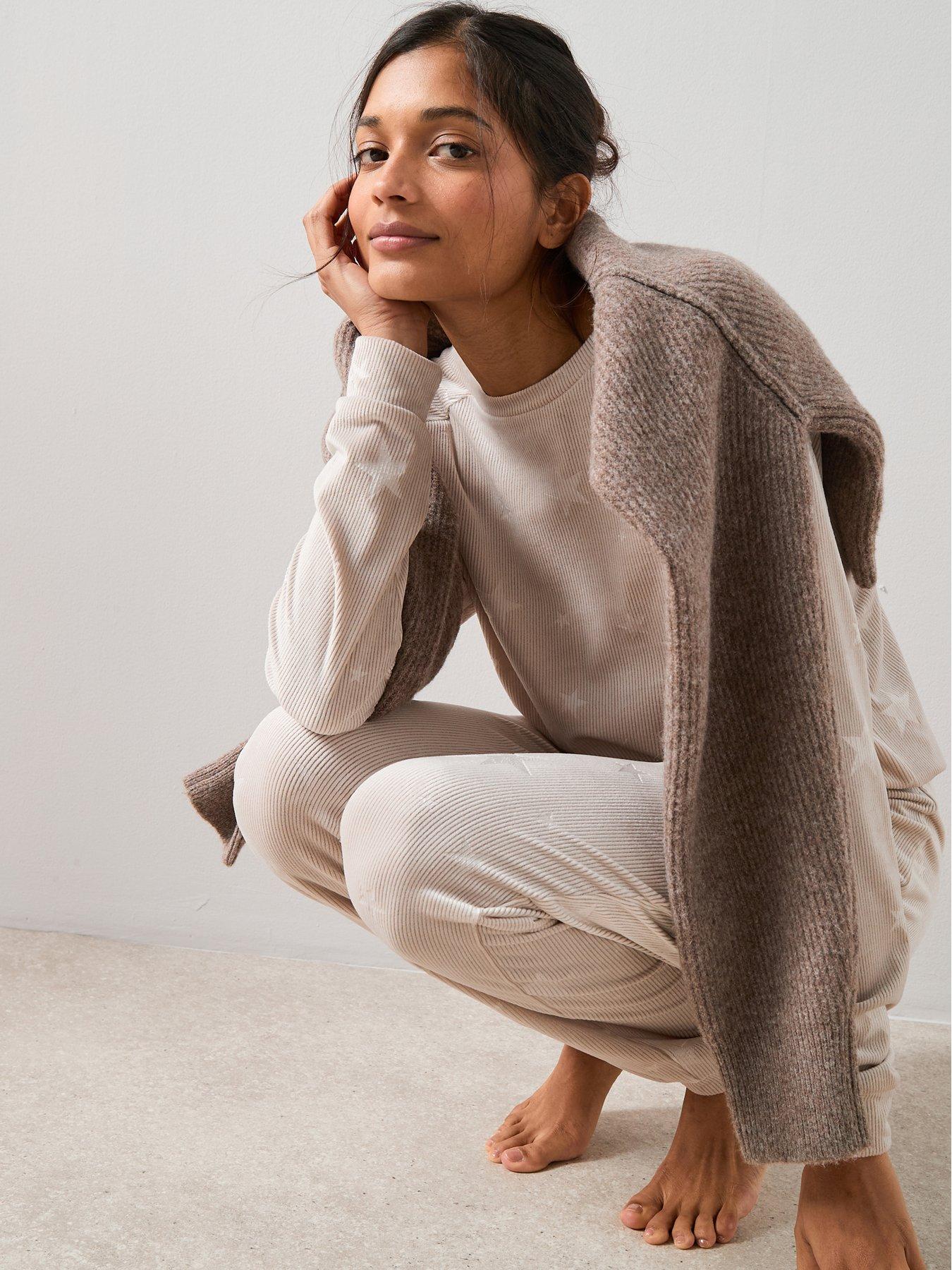 Image 6 of 7 of The Very Collection Carved Star Ribbed Loungewear Set - Cream