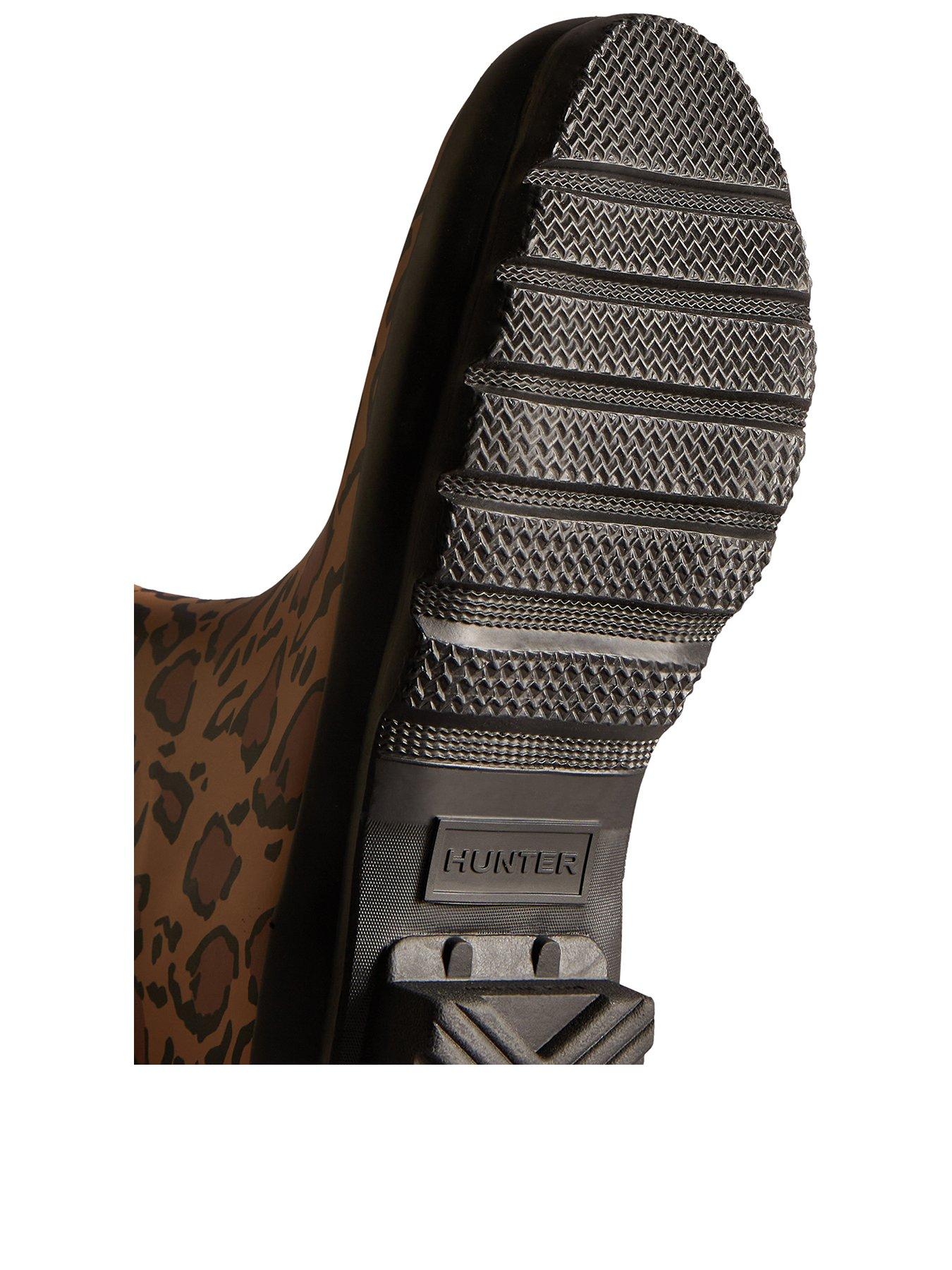  image of hunter-original-short-print-wellington-boots-leopard