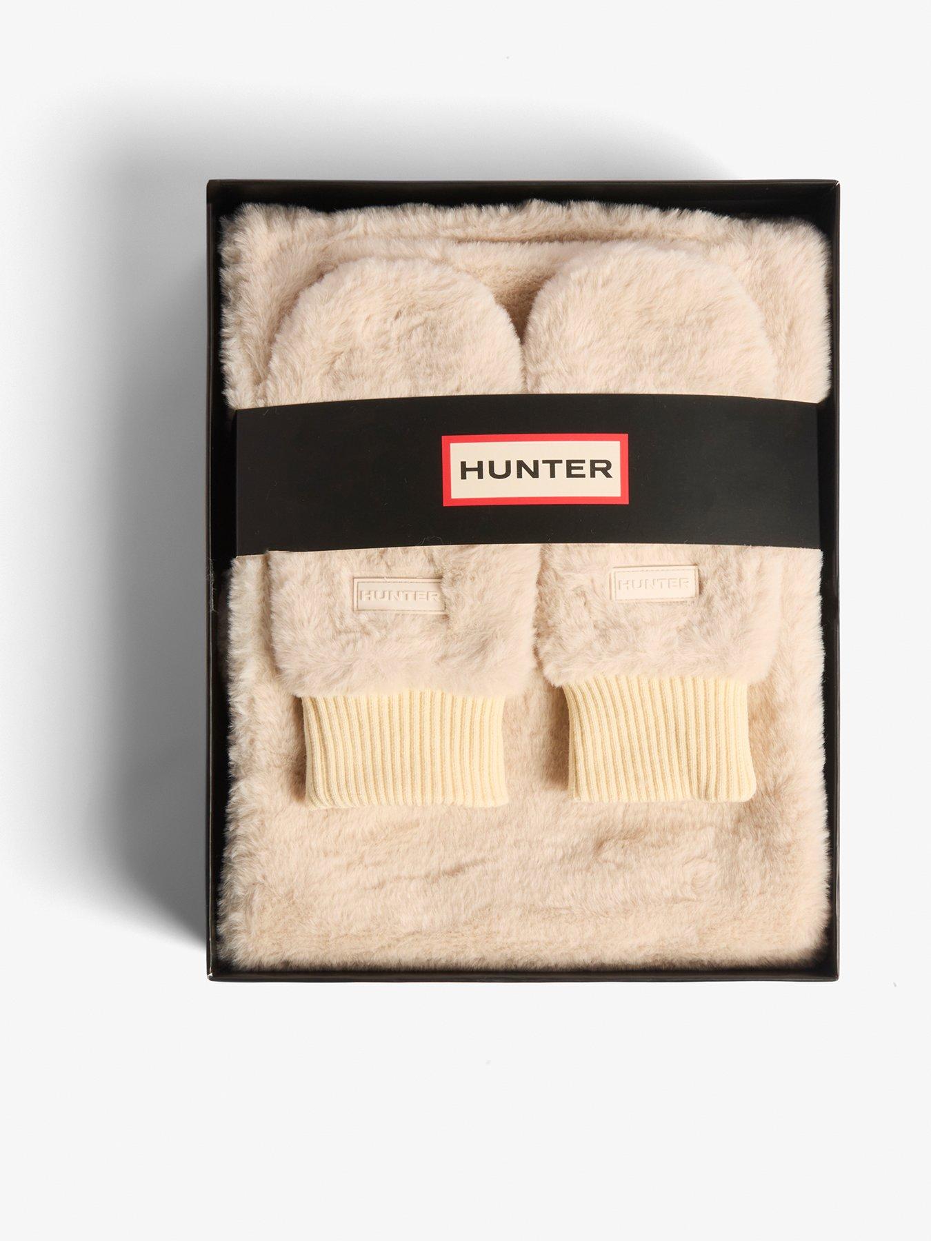 Hunter Sherpa Scarf/Mittens Box Set - Beige