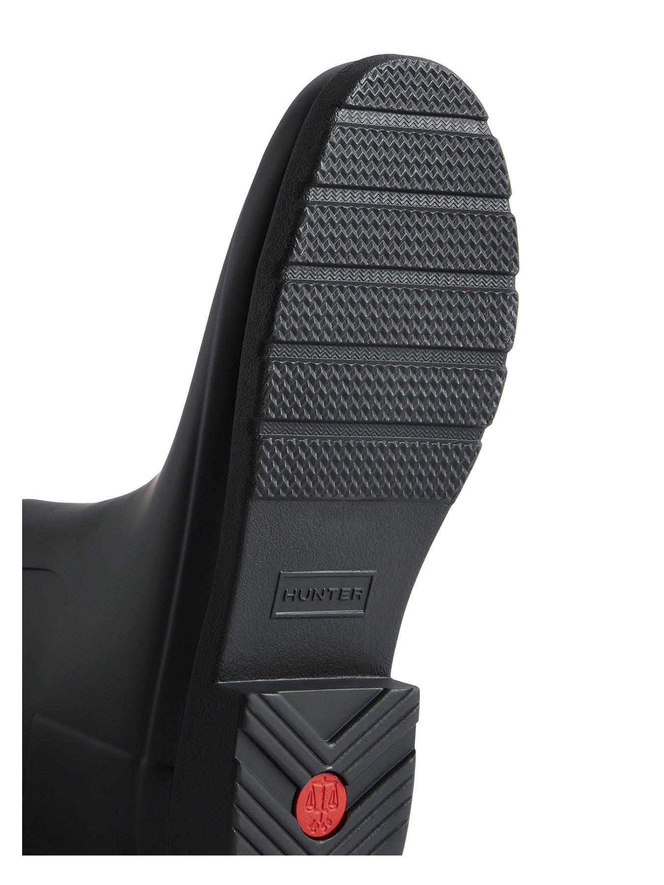  image of hunter-refined-gold-trim-riding-wellington-boot--black