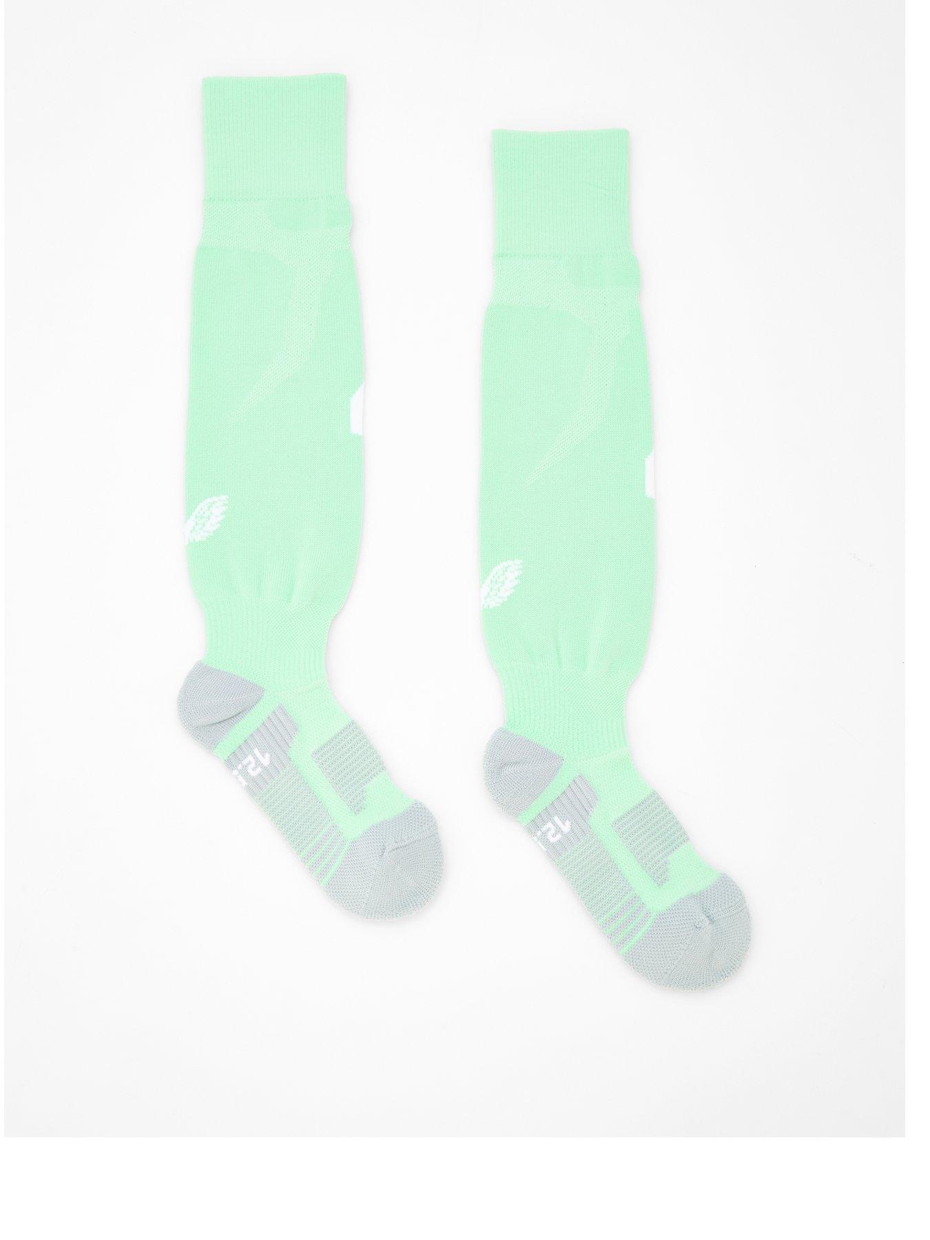  image of castore-everton-goal-keeper-junior-2526-home-sock-green