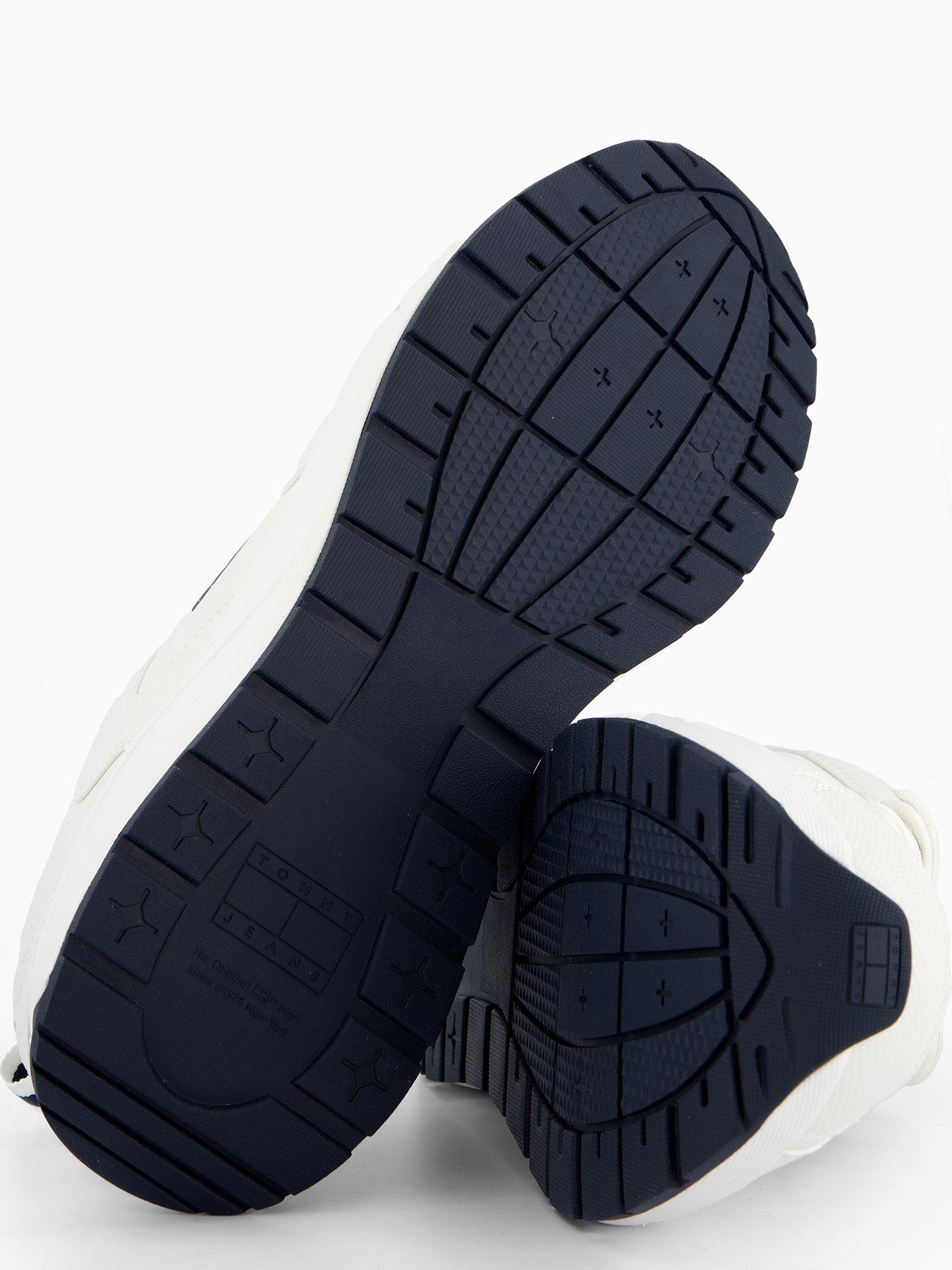 Image 4 of 7 of Tommy Jeans Tjm Runner Leather Trainers - Off White