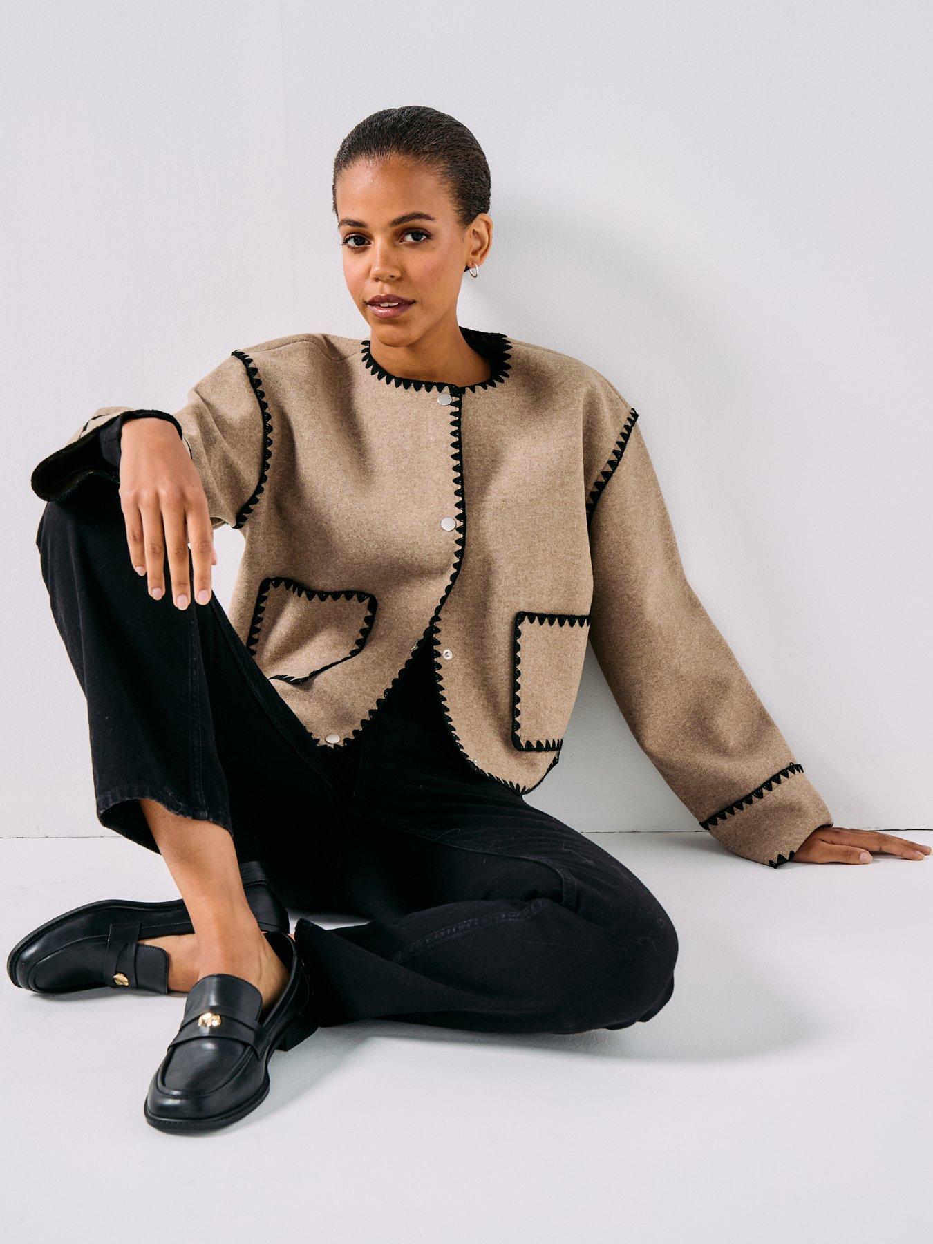  image of only-cuff-scallop-jacket-beige