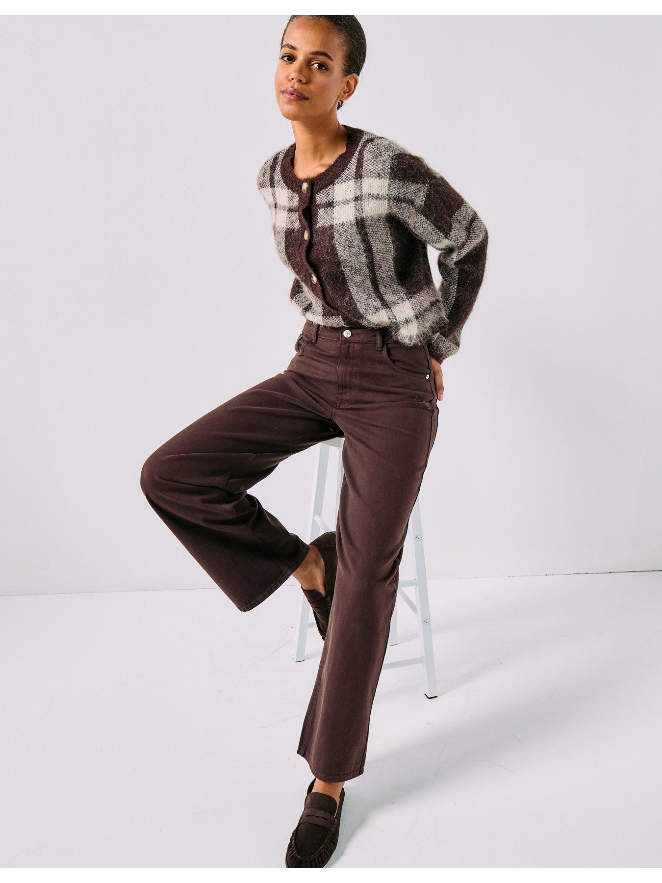 Image 4 of 6 of Only Onlsolla Relaxed Jeans - Brown