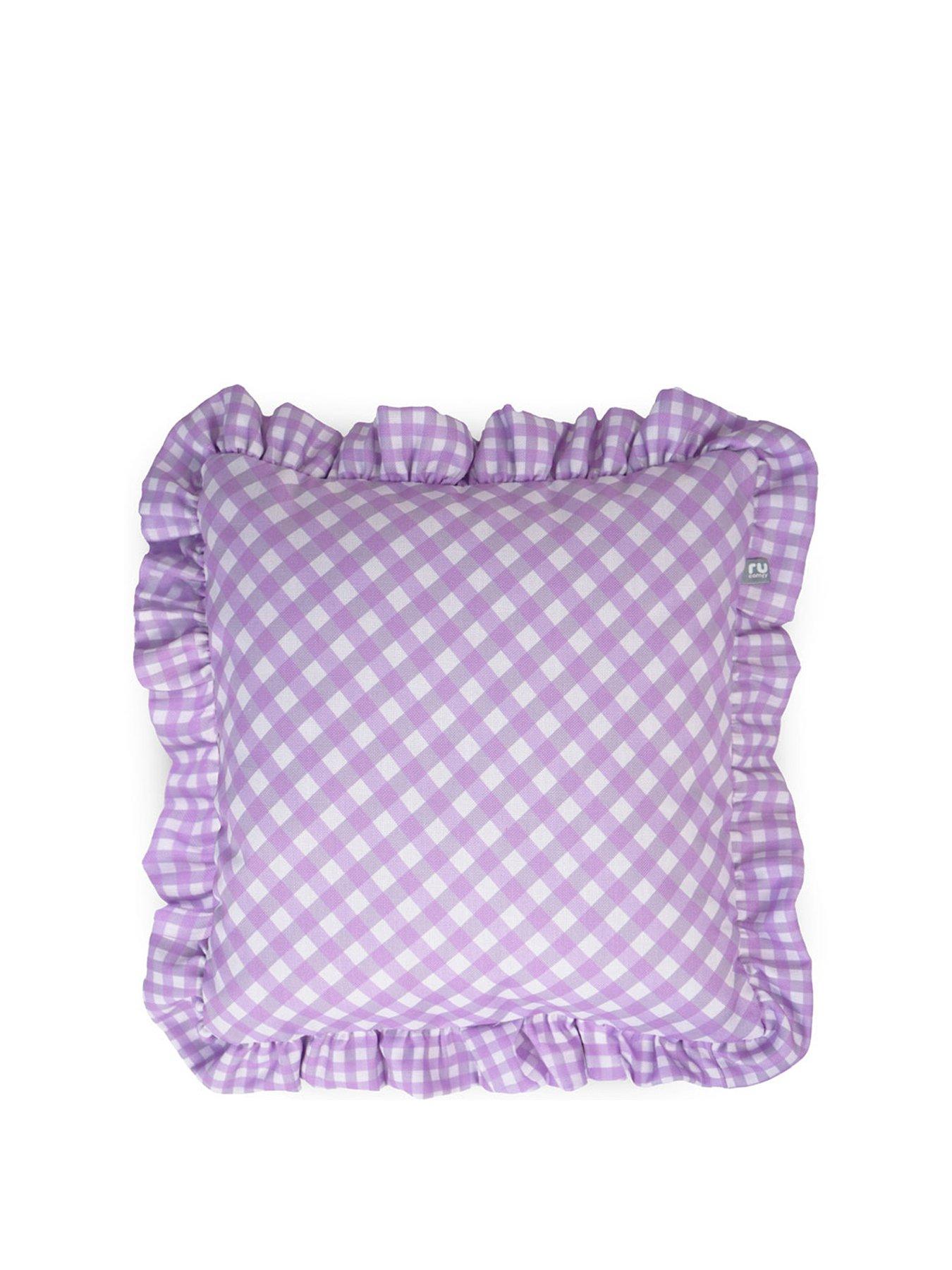 rucomfy-frilled-gingham-cushion