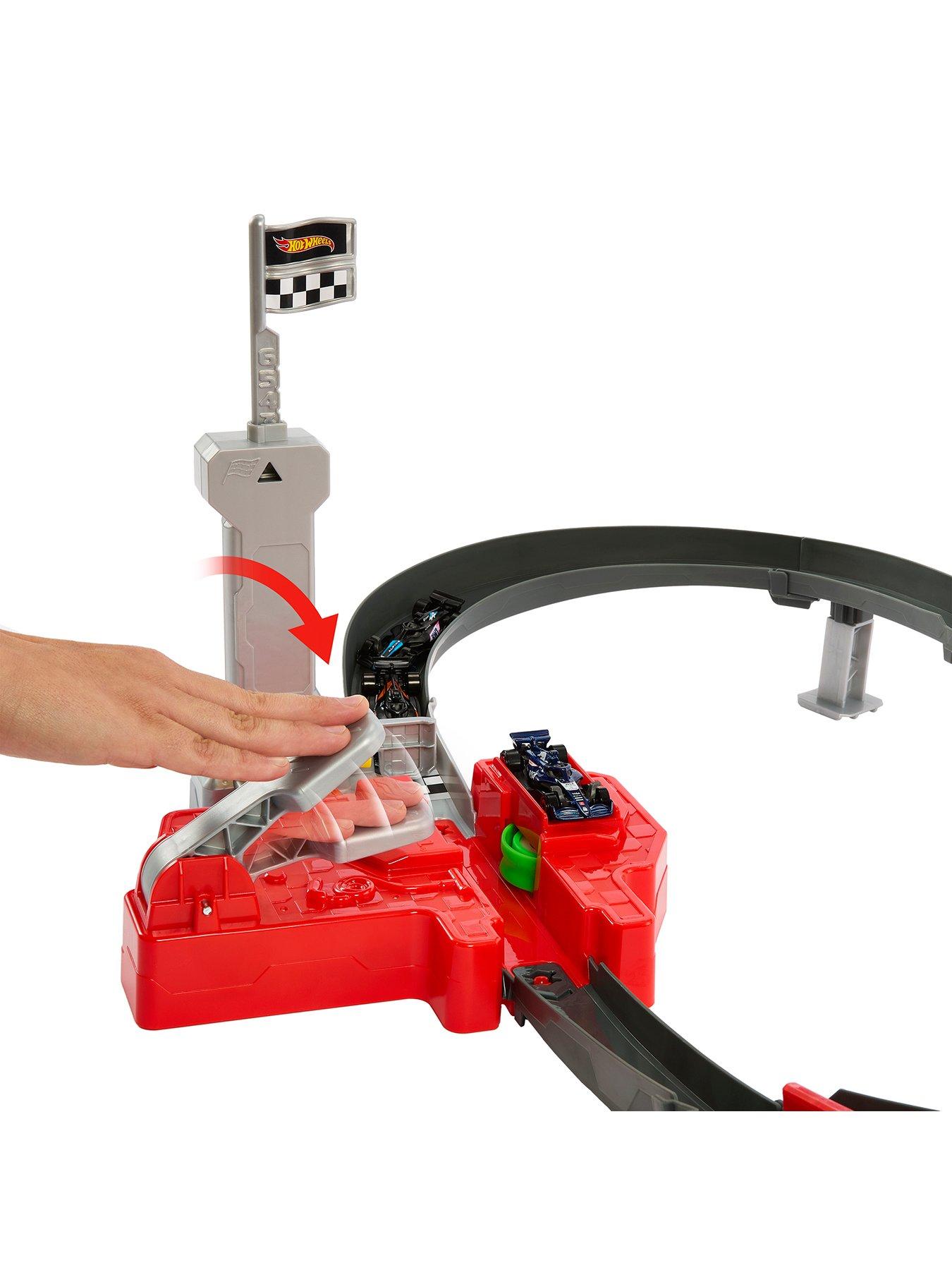 Image 4 of 7 of Hot Wheels Racing&trade;&nbsp;Formula 1&reg; Sprint Race Circuit