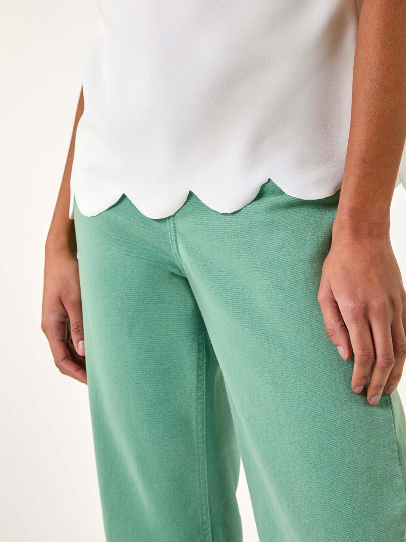 Image 5 of 5 of Roman Scalloped Hem Vest Top - White