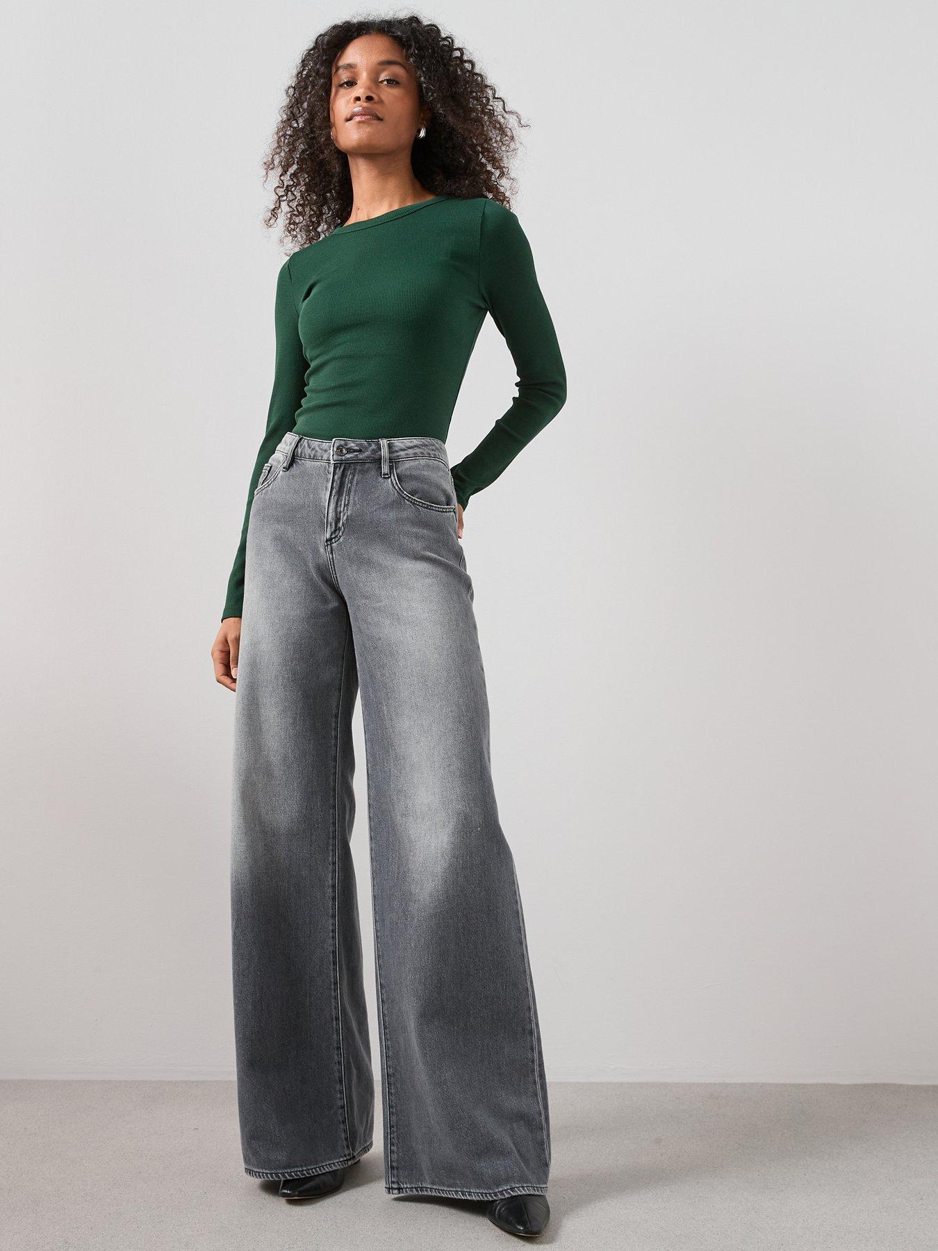  image of the-very-collection-rib-crew-neck-long-sleeves-green