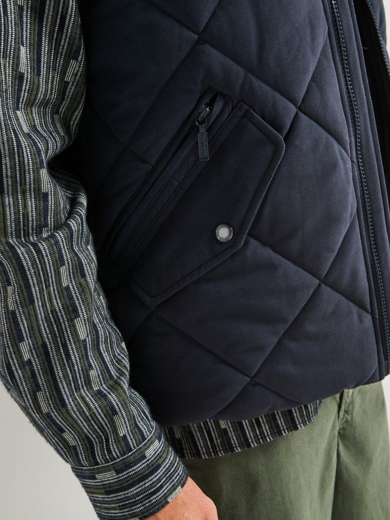 Image 4 of 6 of Barbour City Chelsea Quilted Gilet- Navy