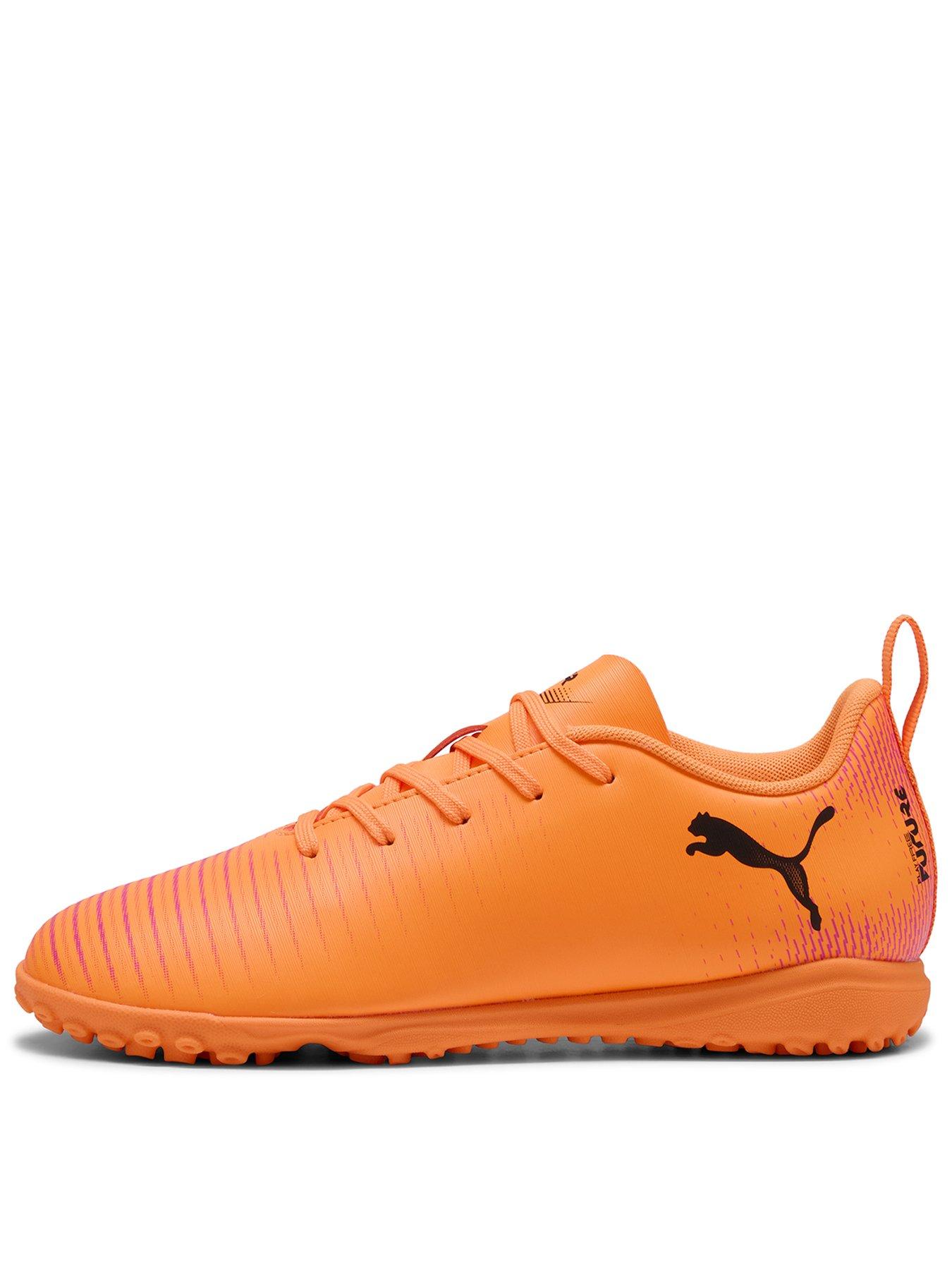 puma-junior-future-8-play-astro-turf-football-boots-orange
