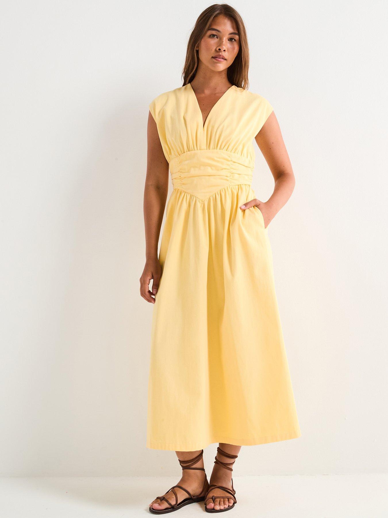 undefined Shirred Waist V Neck Midaxi Dress