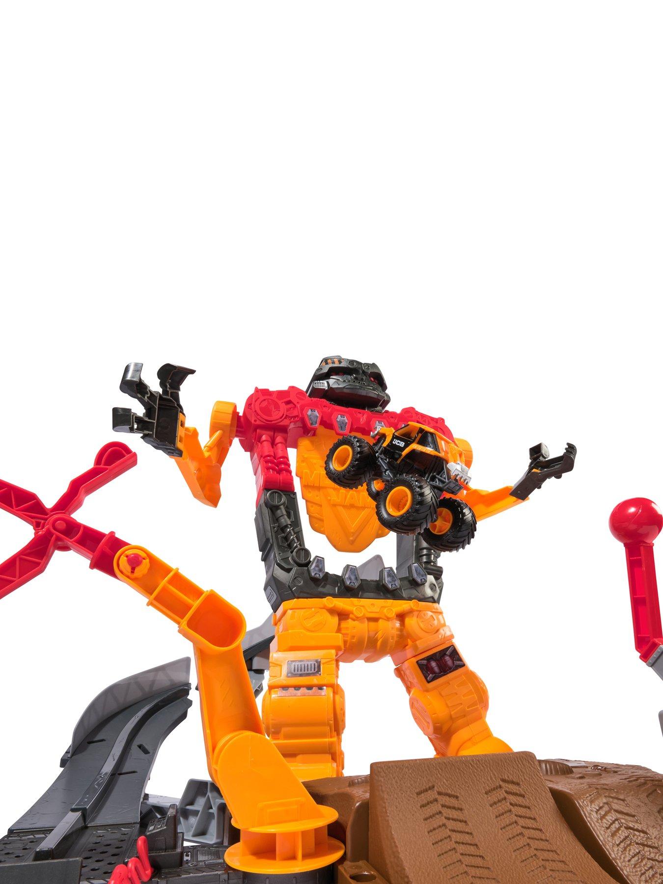 Image 3 of 7 of Monster Jam Smash &amp; Bash Playset