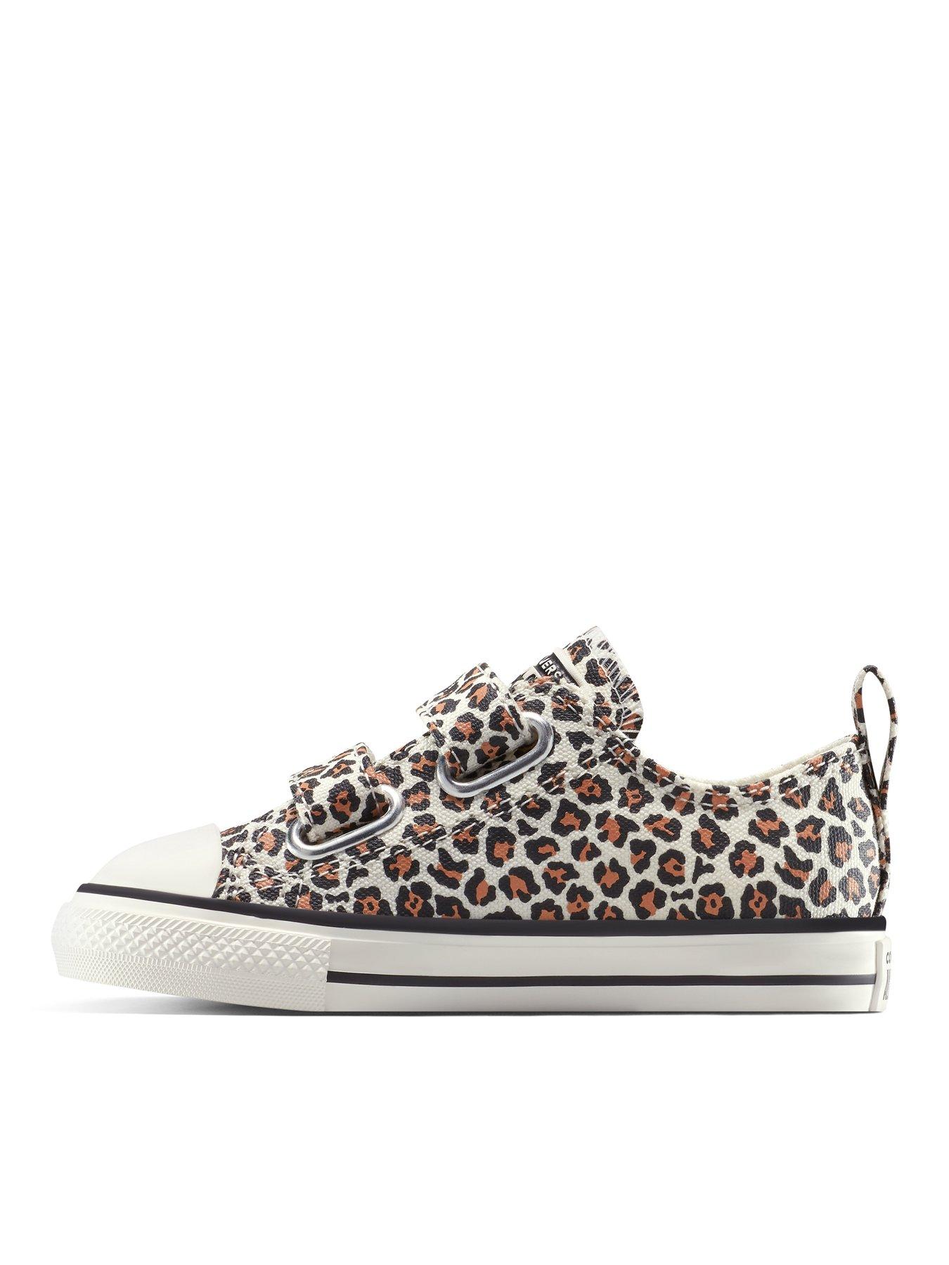 Image 6 of 7 of Converse Infants Animal Print Chuck Taylor All Star 2V Ox Trainers - Brown