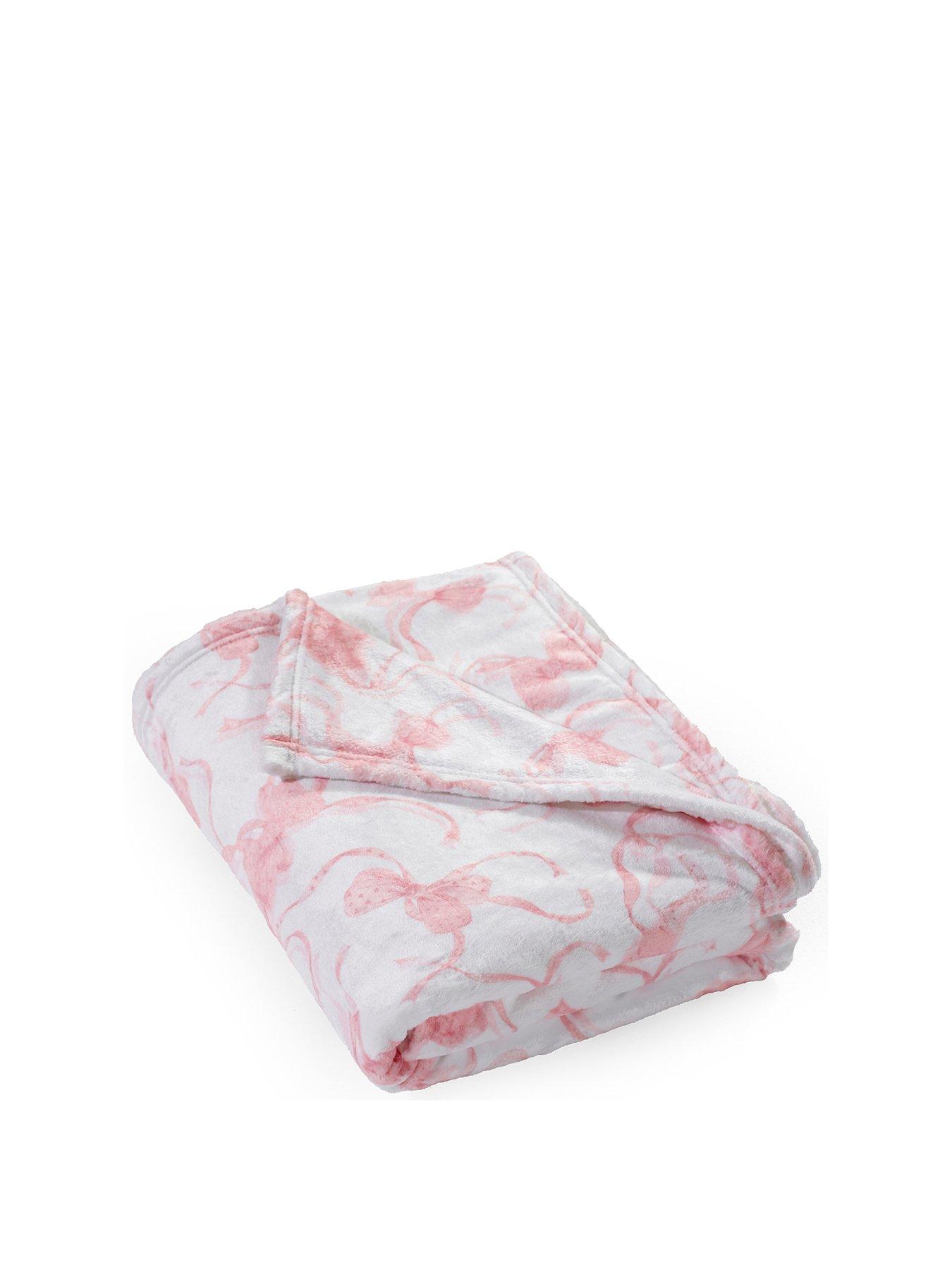 Image 2 of 4 of Catherine Lansfield Bow Throw- 200x240cm