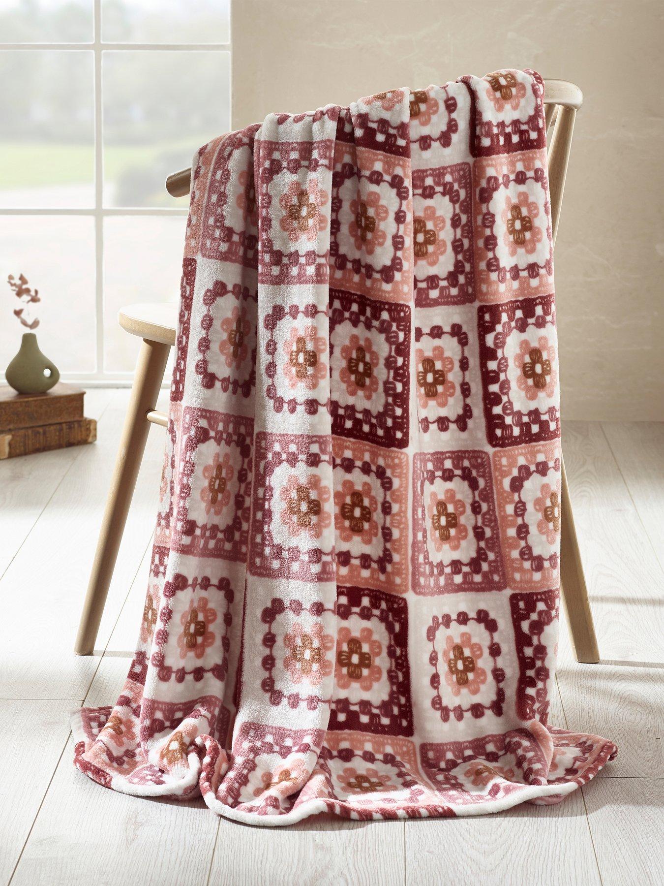 catherine-lansfield-crochet-print-throw--130x170cm