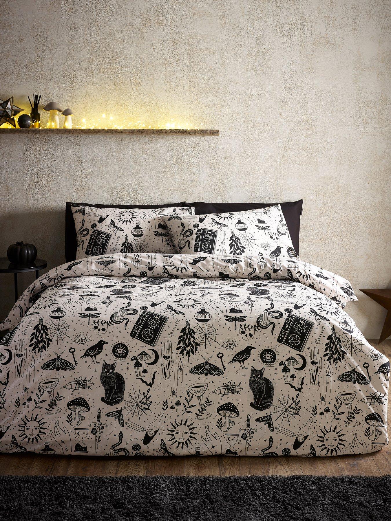 Image 3 of 6 of Catherine Lansfield Enchanted Witchcraft Duvet Set