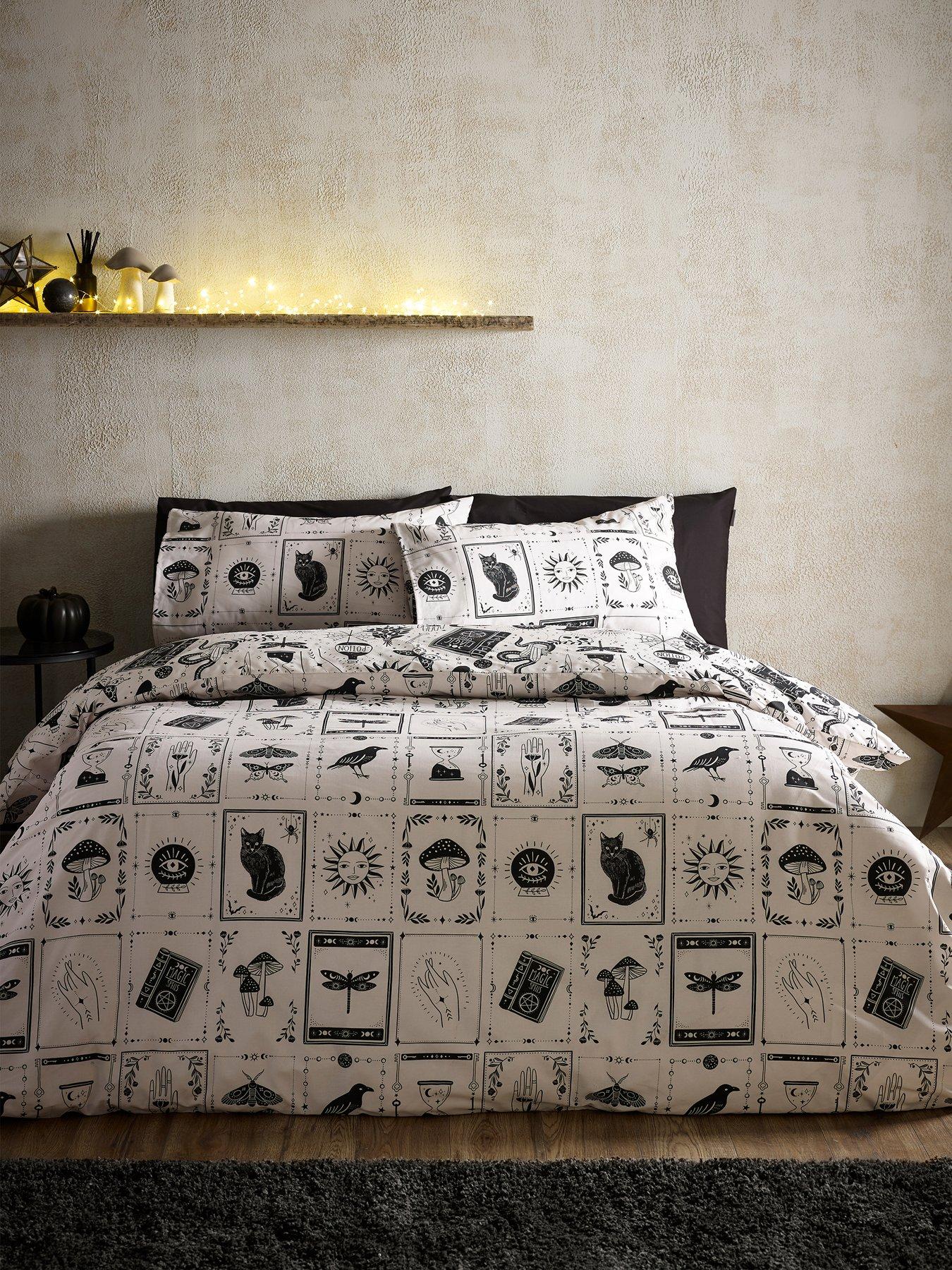 Image 4 of 6 of Catherine Lansfield Enchanted Witchcraft Duvet Set
