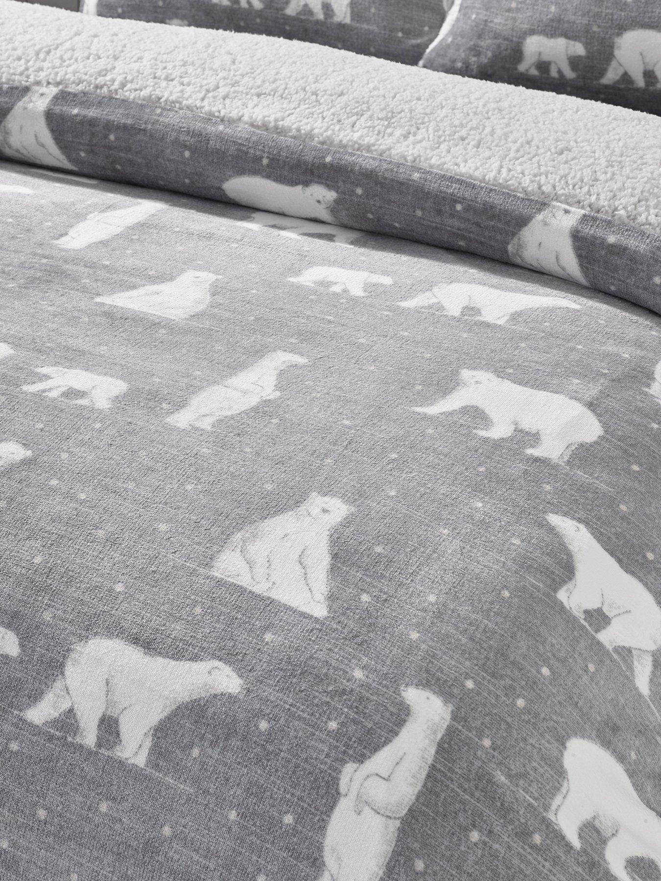 Image 5 of 5 of Catherine Lansfield Cosy Polar Bear Christmas Duvet Set