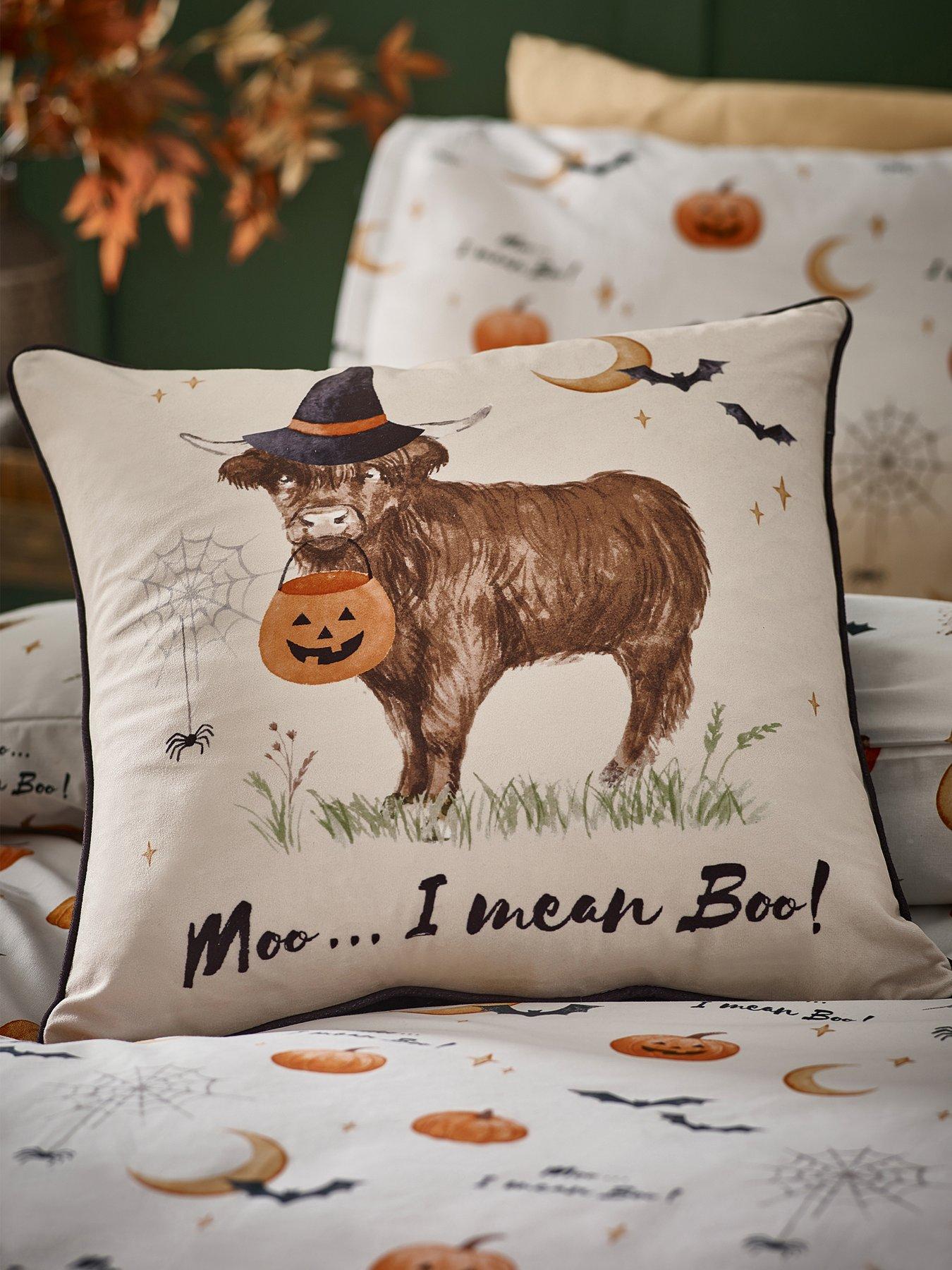 undefined Halloween Highland Cow Filled Cushion- 45x45cm