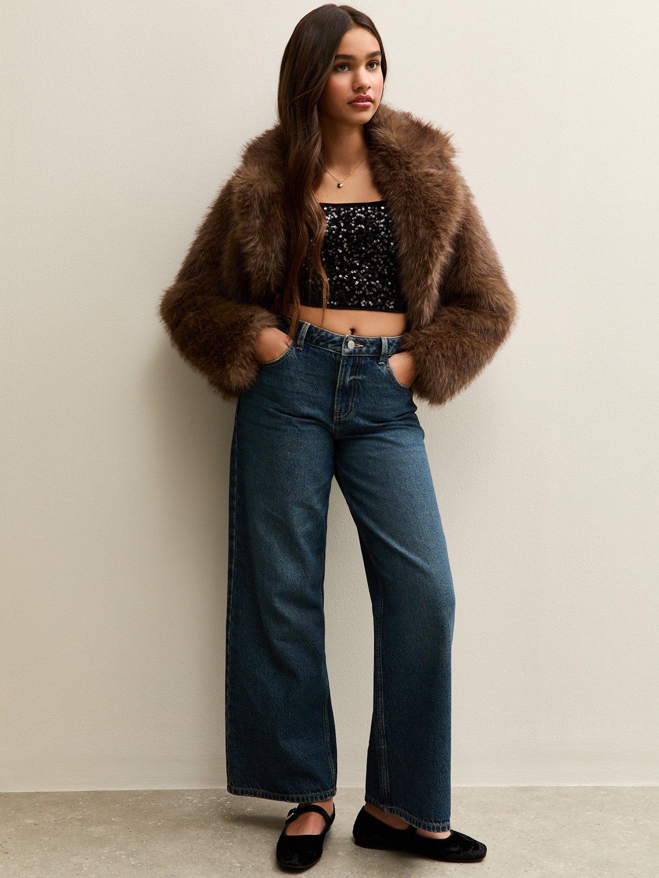 Image 3 of 6 of New Look 915 Sequin Cami - Black