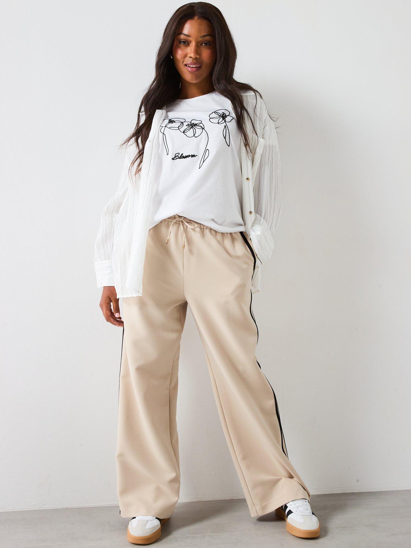 Image 3 of 6 of V by Very Curve Floral Embroidered T-Shirt - White