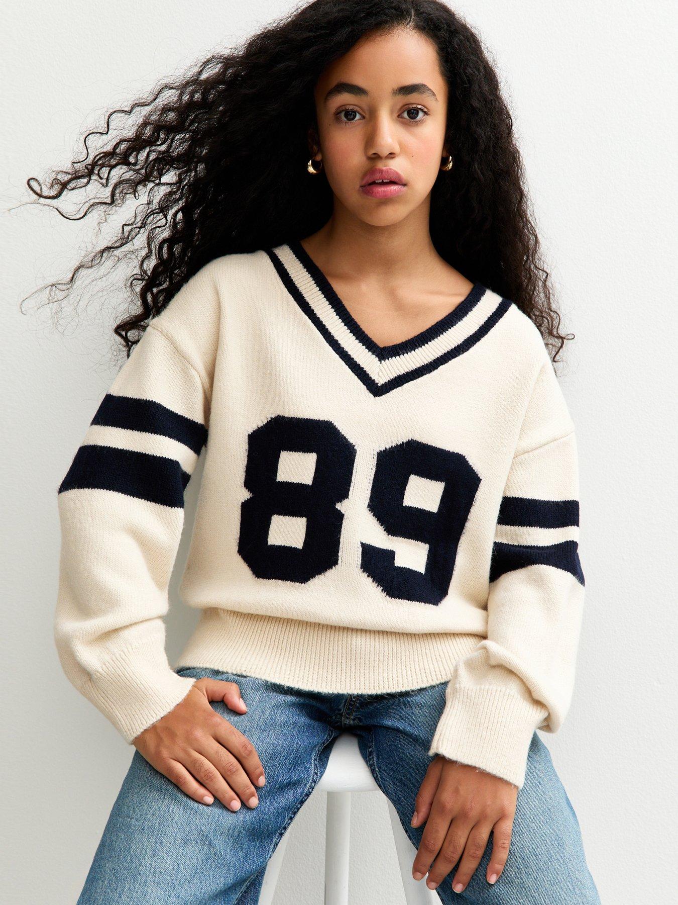 New Look 915 Girls 89 Knitted V-Neck Jumper - Cream