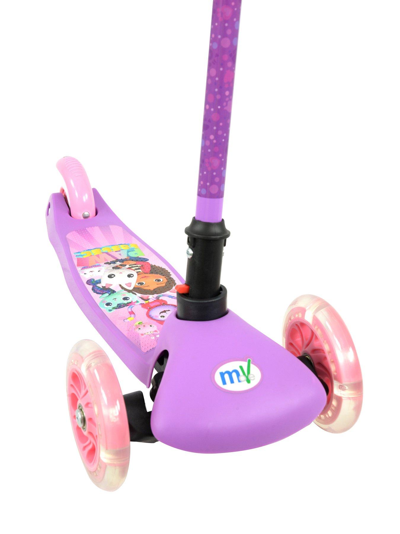 Image 3 of 7 of Gabby's Dollhouse Tilt n Turn Scooter with Light Up Wheels and Stickers