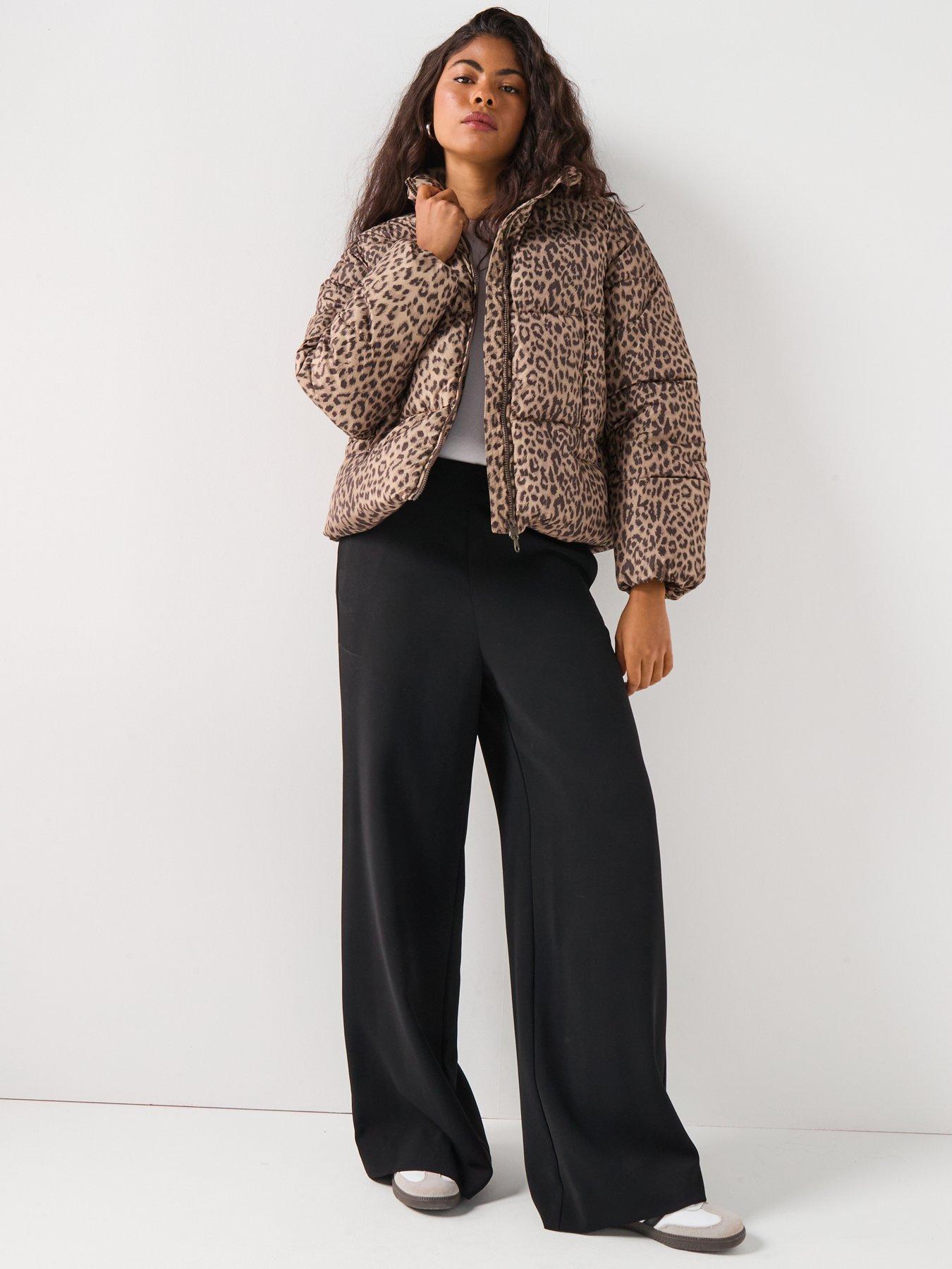 Image 3 of 6 of Vero Moda Parda Padded Leopard Jacket - Leopard Print