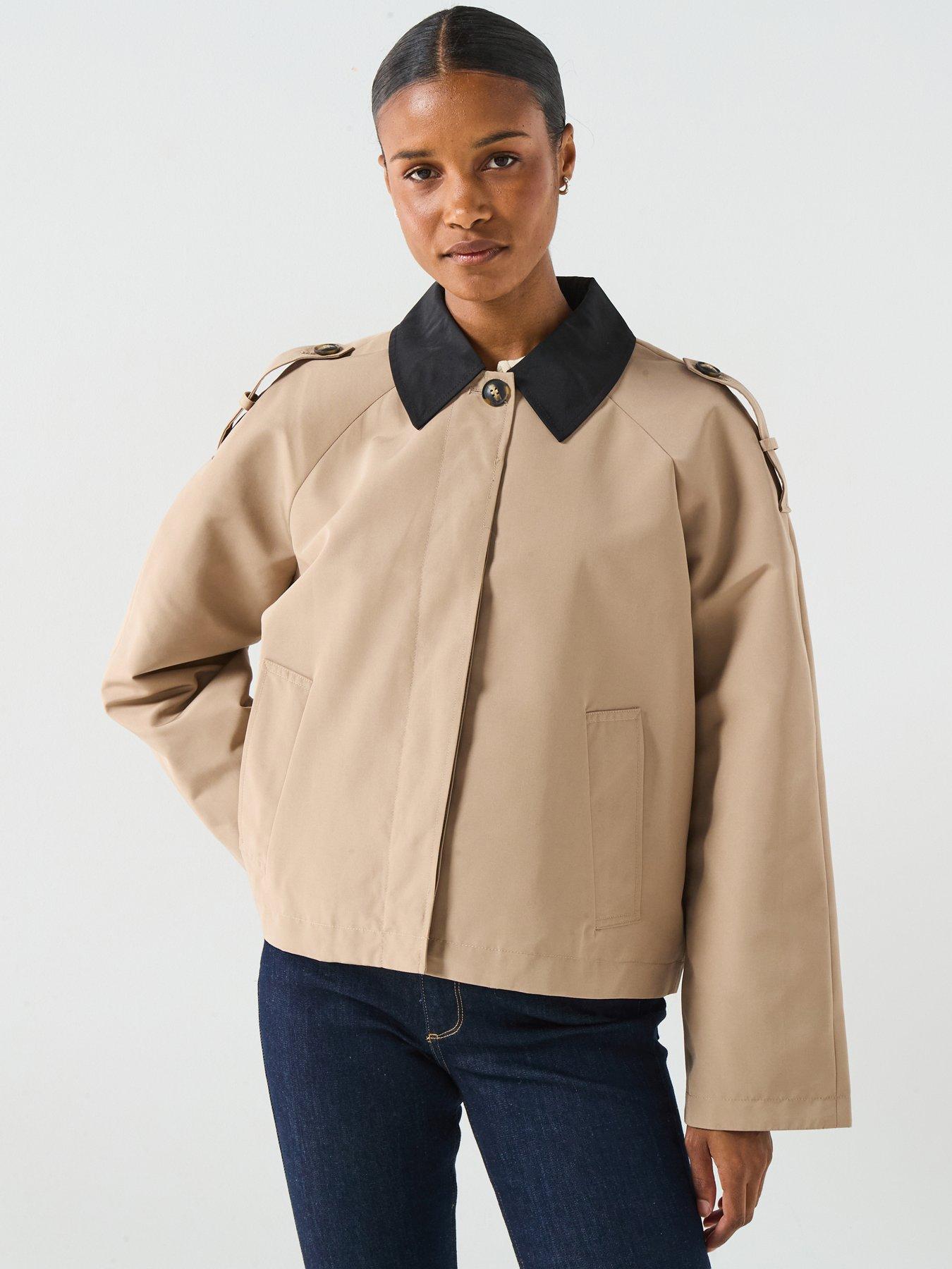 undefined Lucia Maria Short Collared Jacket - Beige