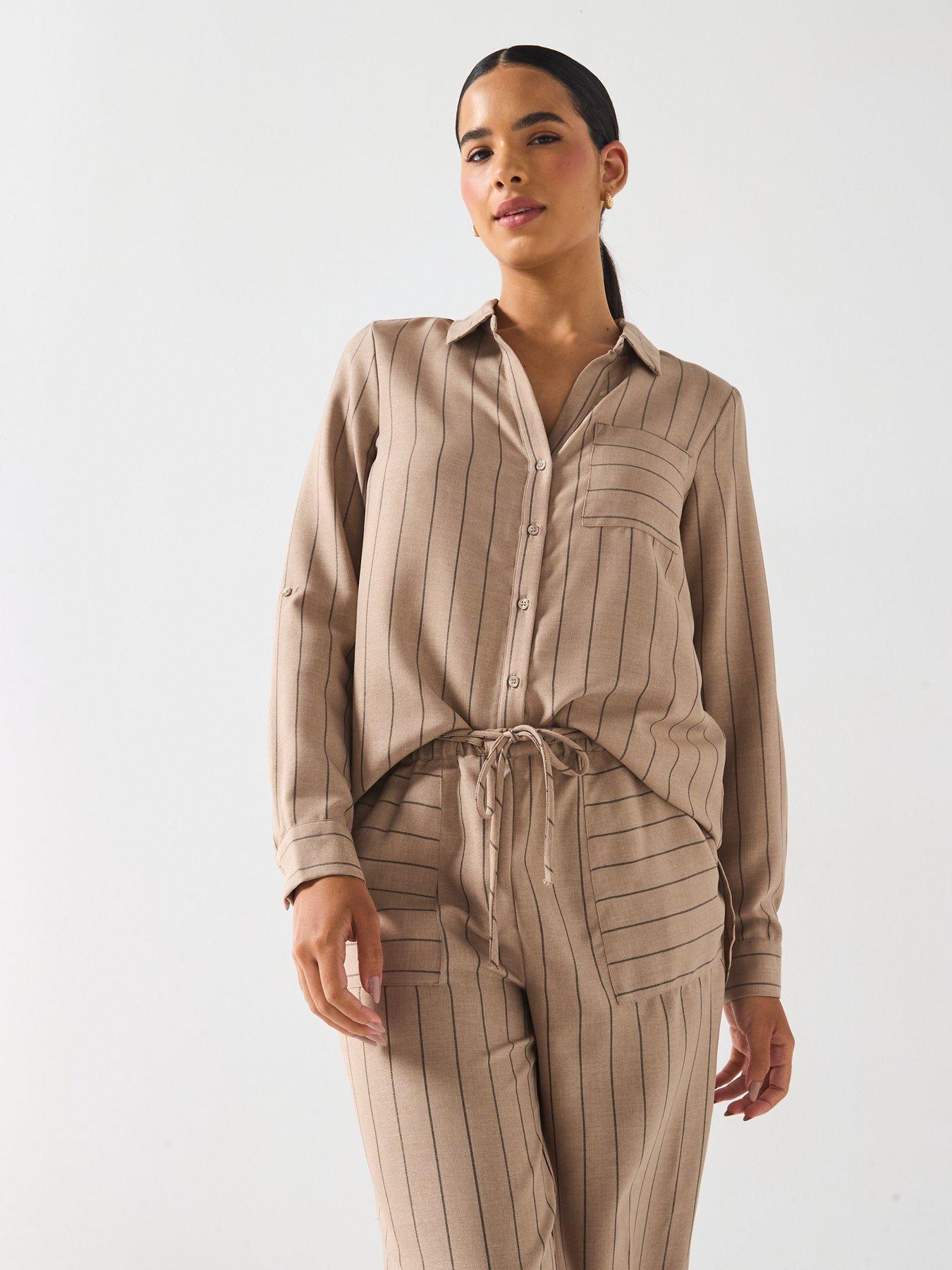 Image 4 of 6 of Vero Moda Odette Wide Leg Trouser - Beige