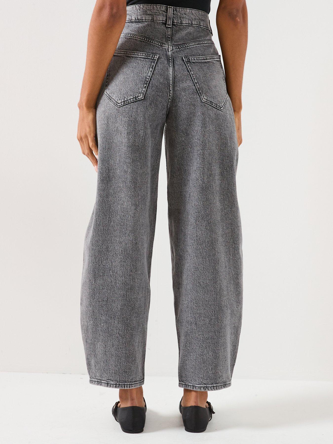 Image 2 of 6 of Vero Moda Billie High Rise Barrel Rhinestone Jeans - Grey