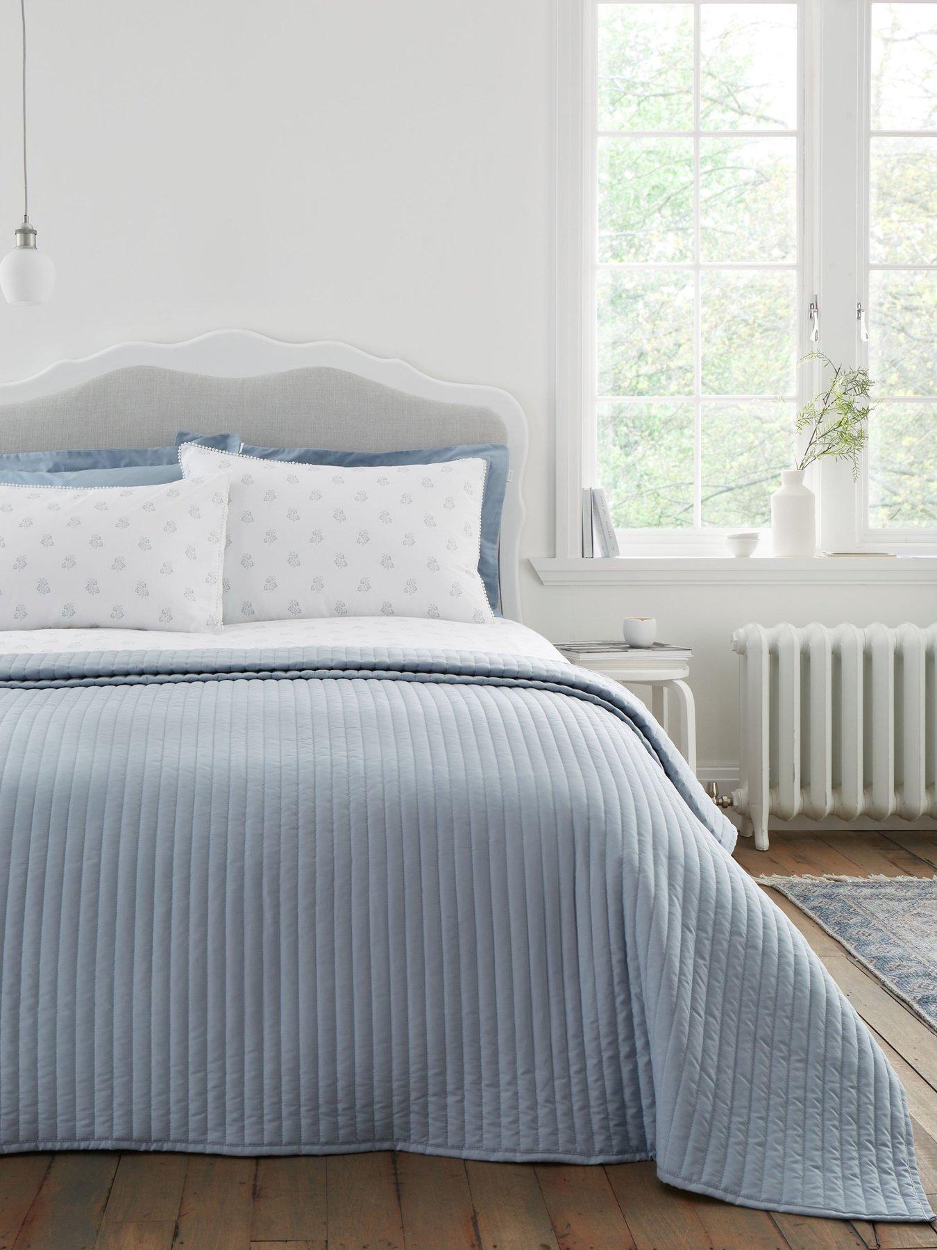Image 1 of 3 of Bianca Quilted Lines Bedspread- 220x230cm Blue