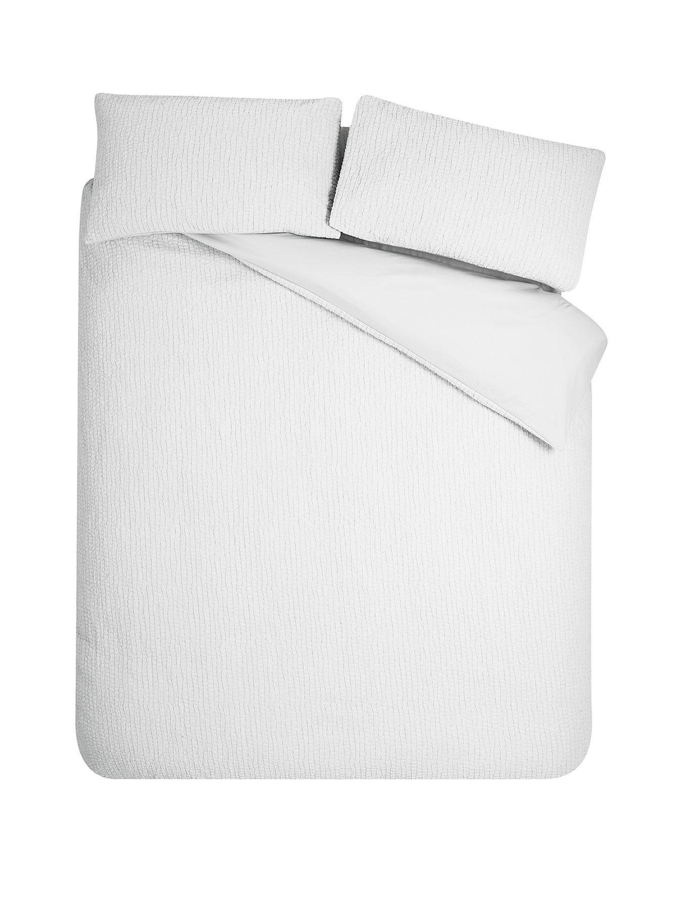  image of catherine-lansfield-crinkle-texture-duvet-set-white