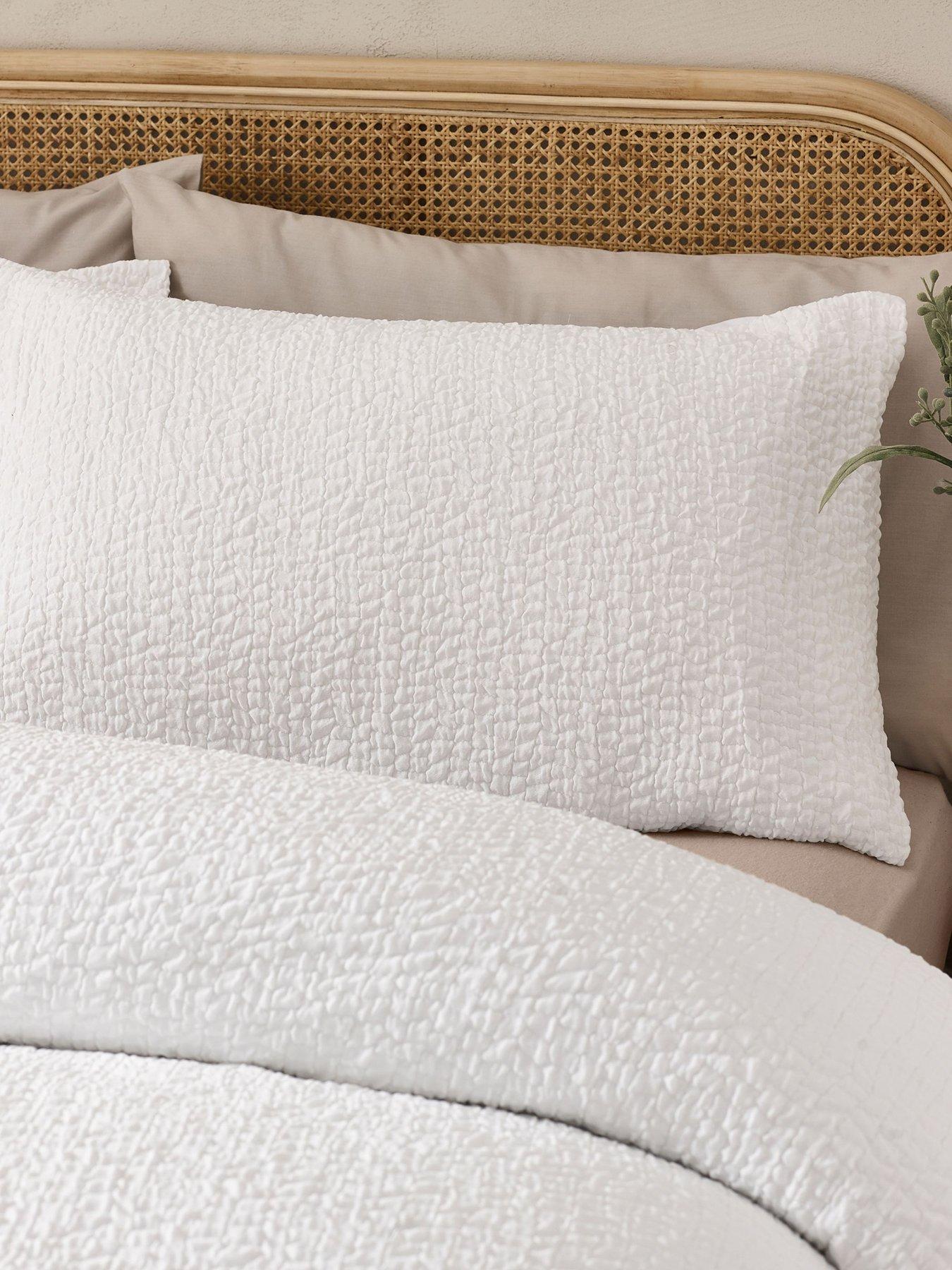  image of catherine-lansfield-crinkle-texture-duvet-set-white