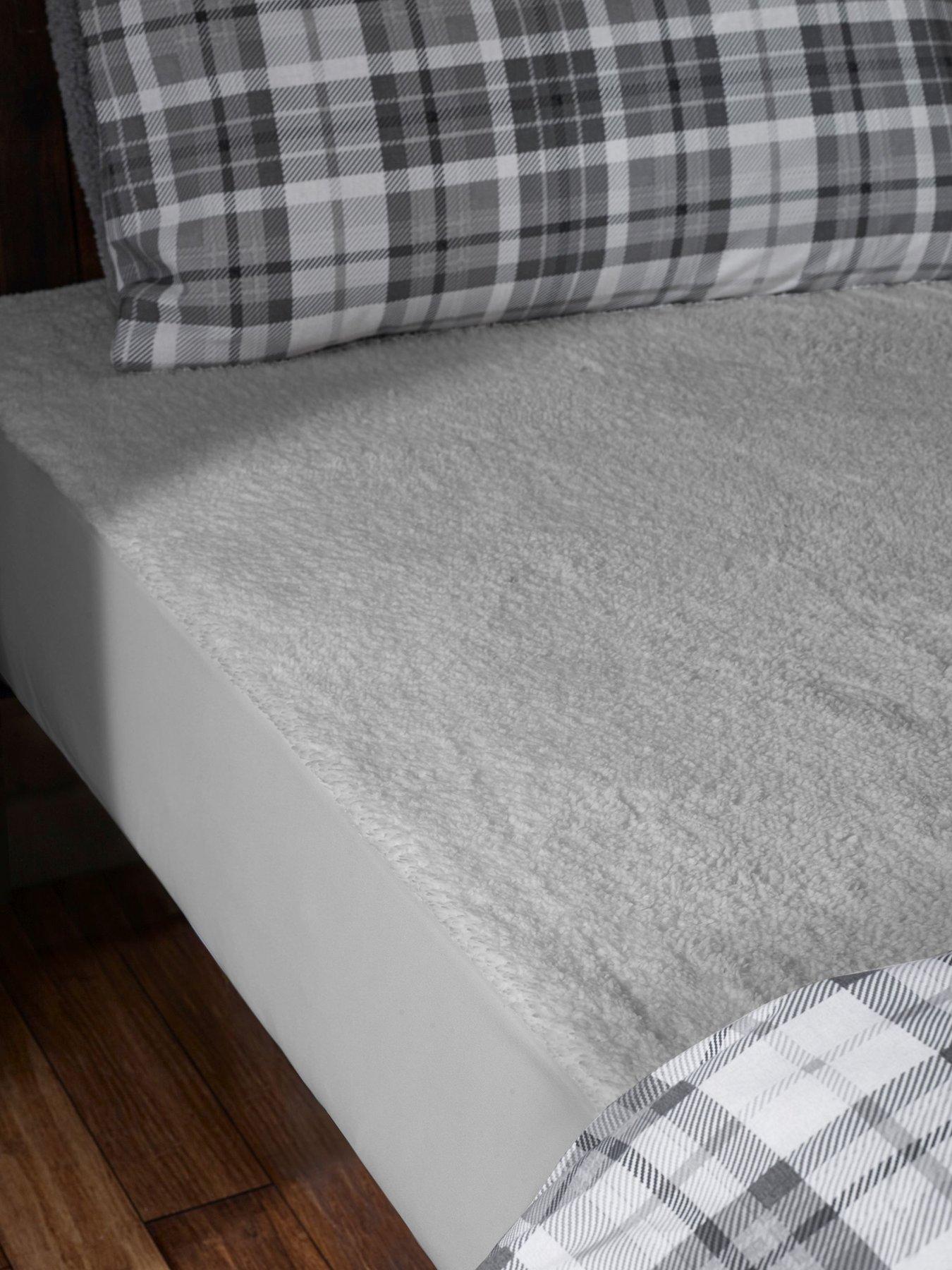 undefined Sherpa Fleece Underblanket