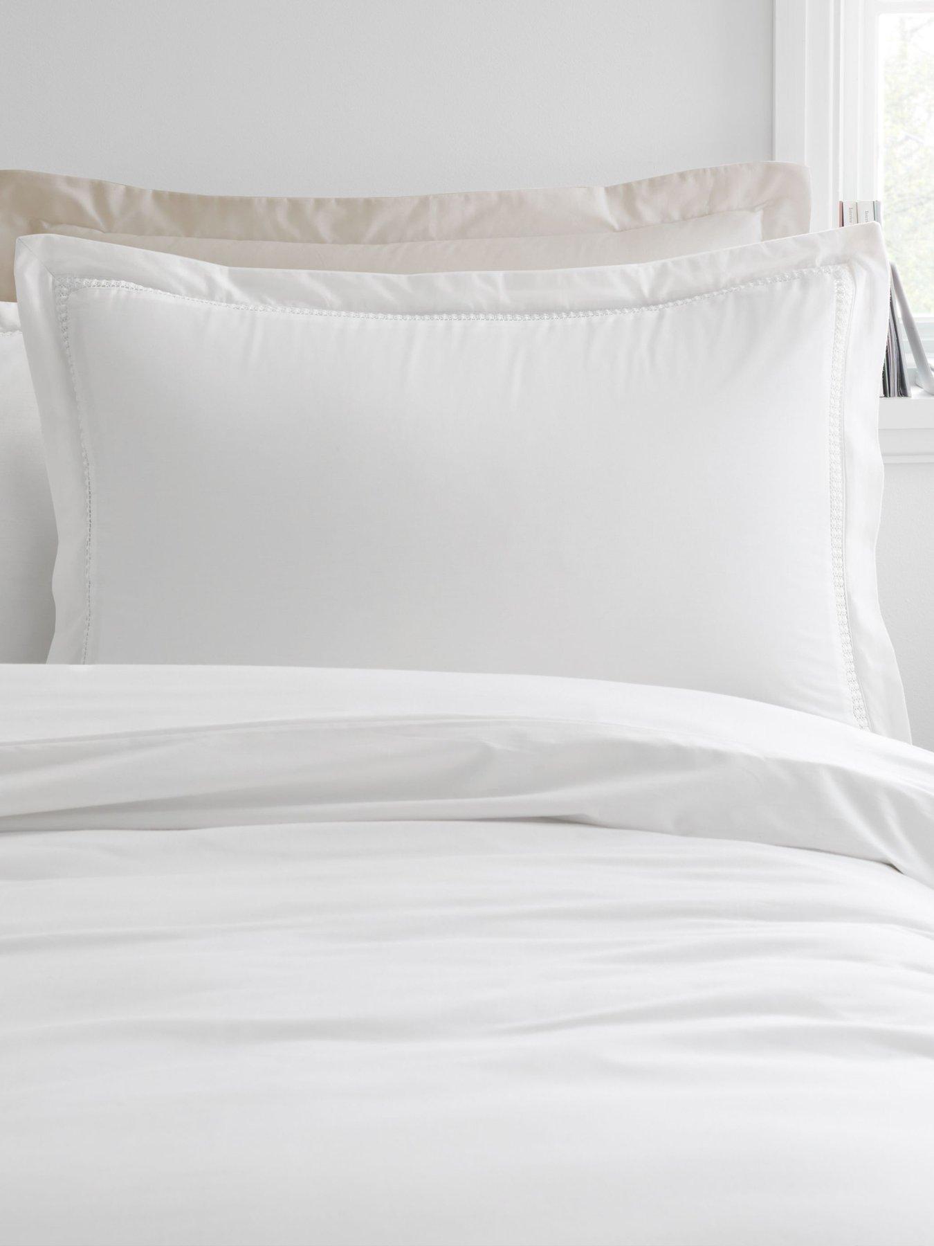 Image 3 of 6 of Bianca Oxford Lace Trim 200 Thread Count Cotton Duvet Set White