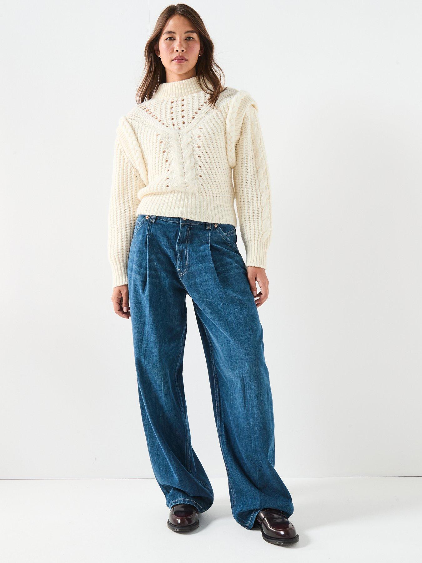 Image 3 of 6 of BOSS Fasta Knit Jumper - White